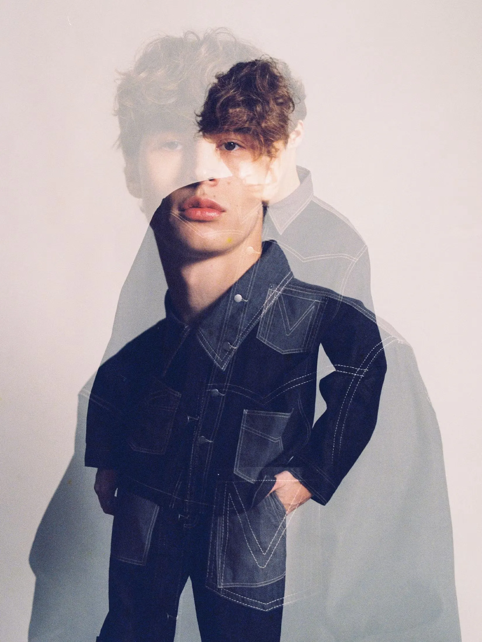 MOO [MOO 1/25] 
Two-tone Wild Patch Jacket Black