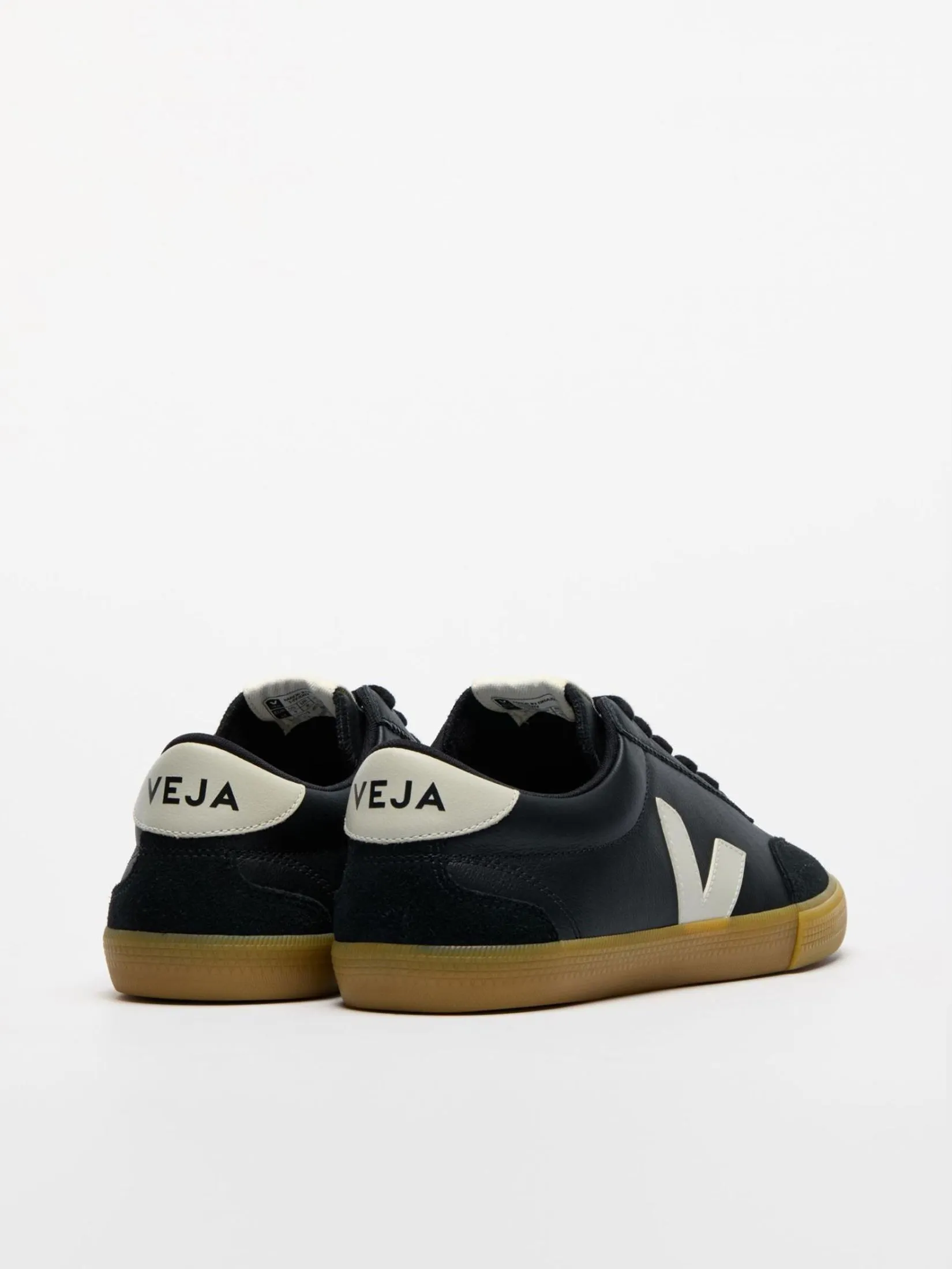 VEJA Men Sneakers Volley SS25 Black Pierre