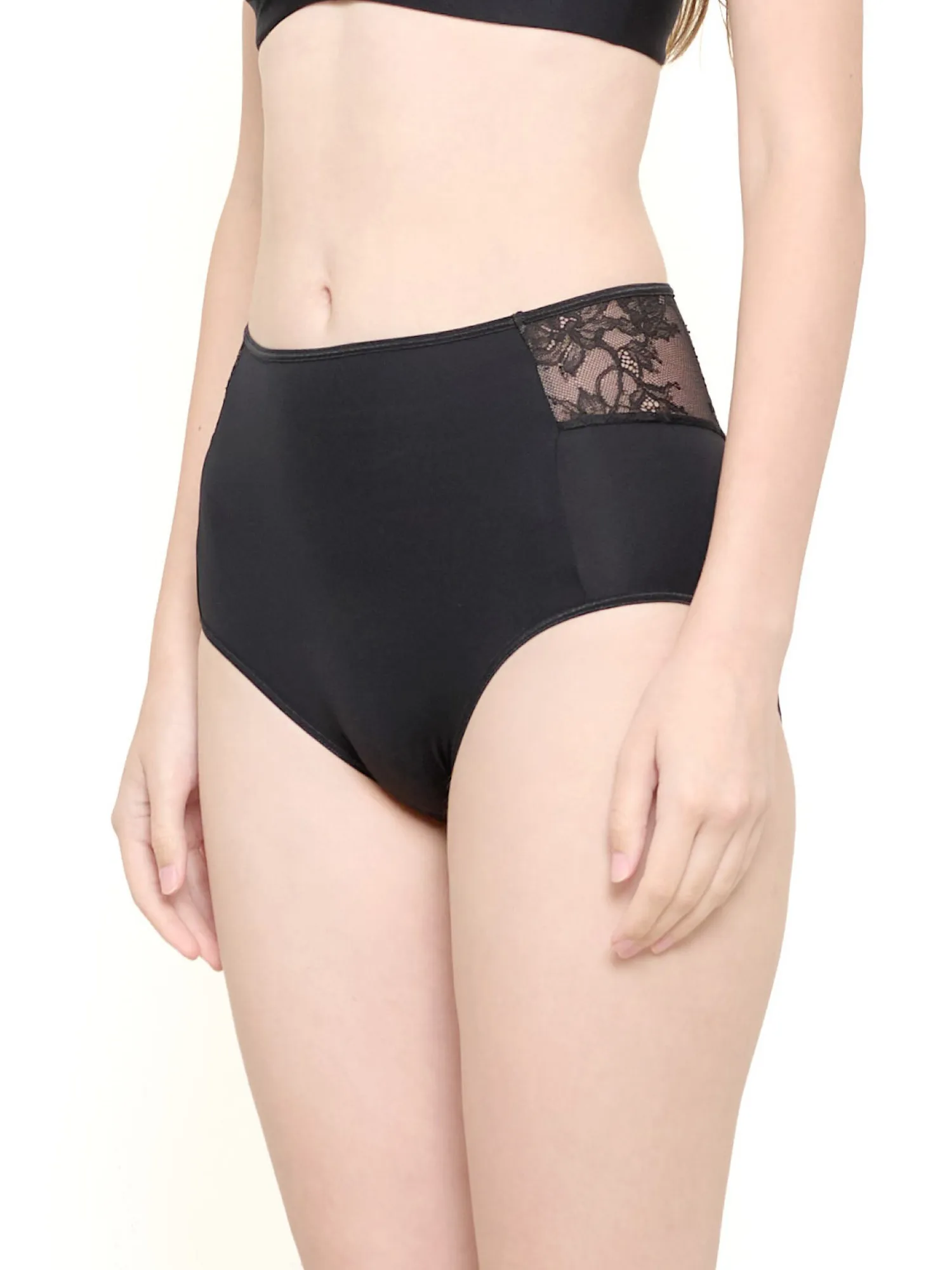 WACOAL Women Cool Innovation Short Panty Black