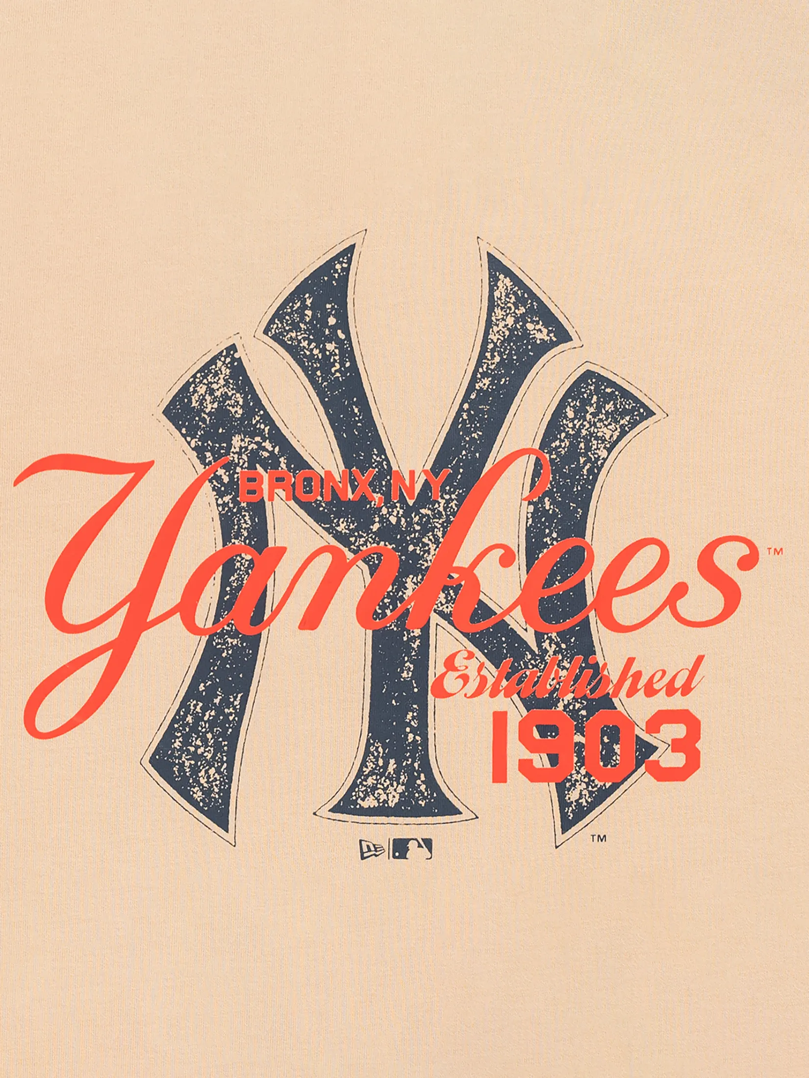 NEW ERA UNISEX SHORT SLEEVE TEE ESSENTIAL NEW YORK YANKEES OAT MILK