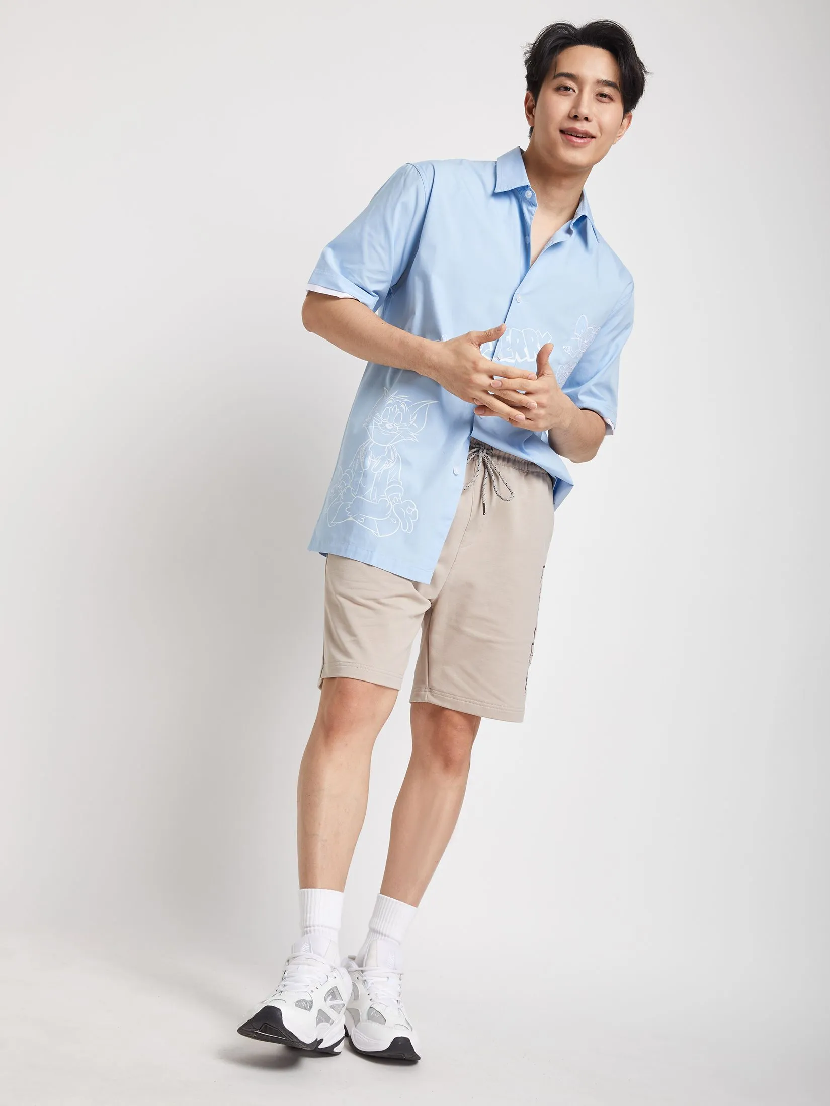 PACIFIC UNION Men Shirt Short Sleeve Oversize Tom and Jerry Light Blue