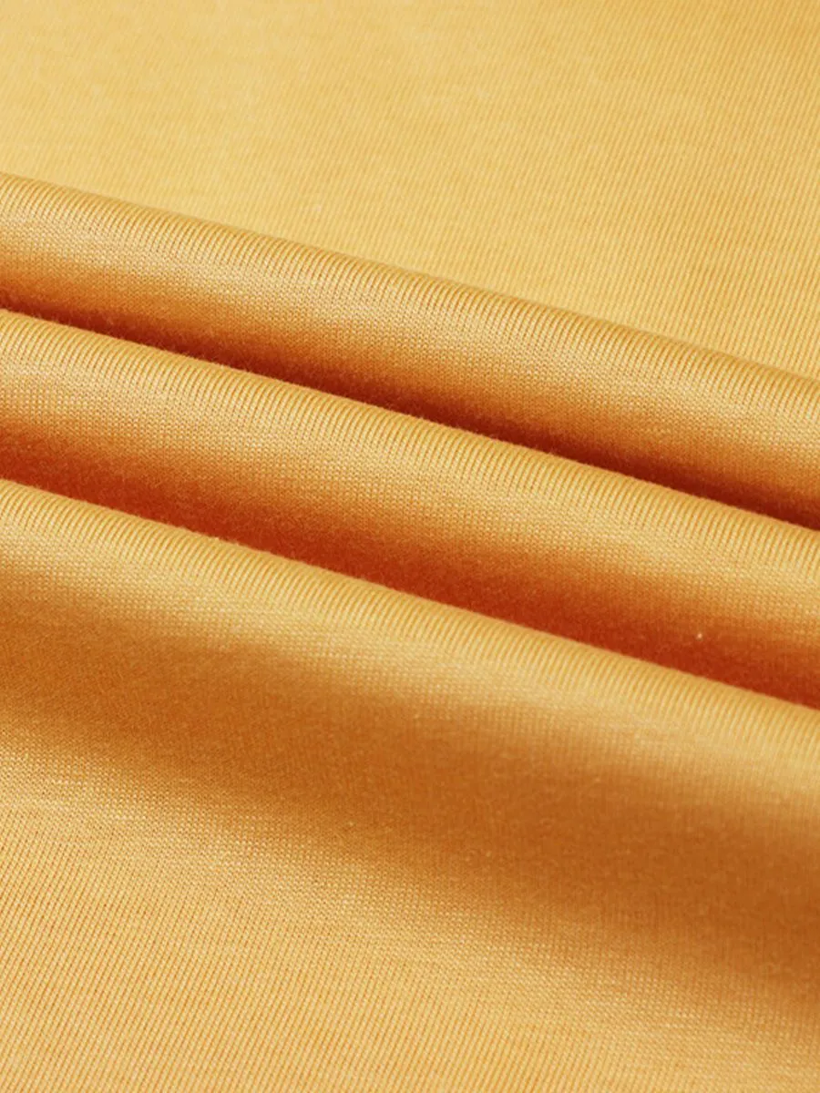 GIORDANO Men's Slim Fit Embroidery Tee (Classic Man) Jolly Yellow