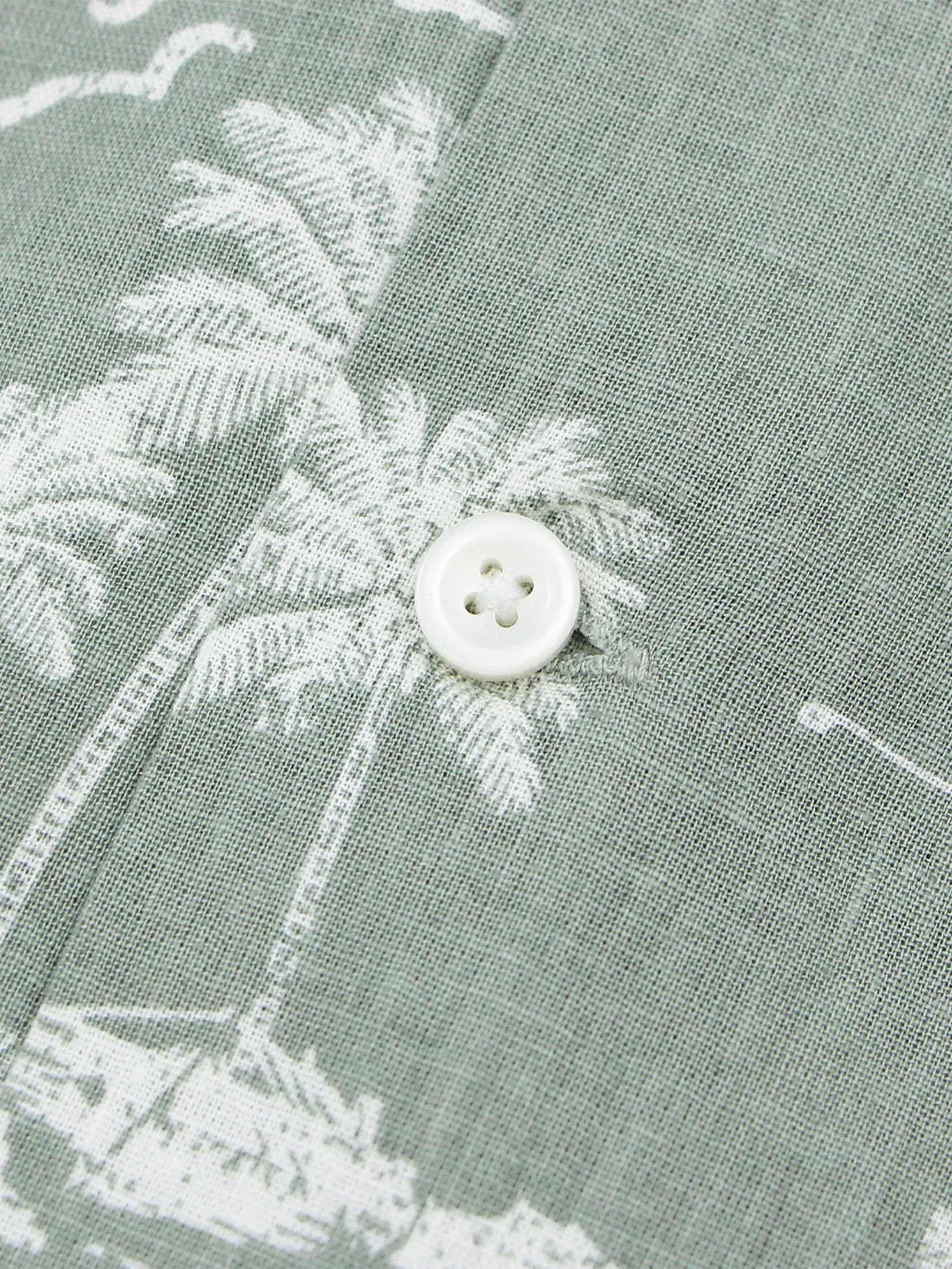 GIORDANO Men's Relax Printed Linen Shirt Green x White