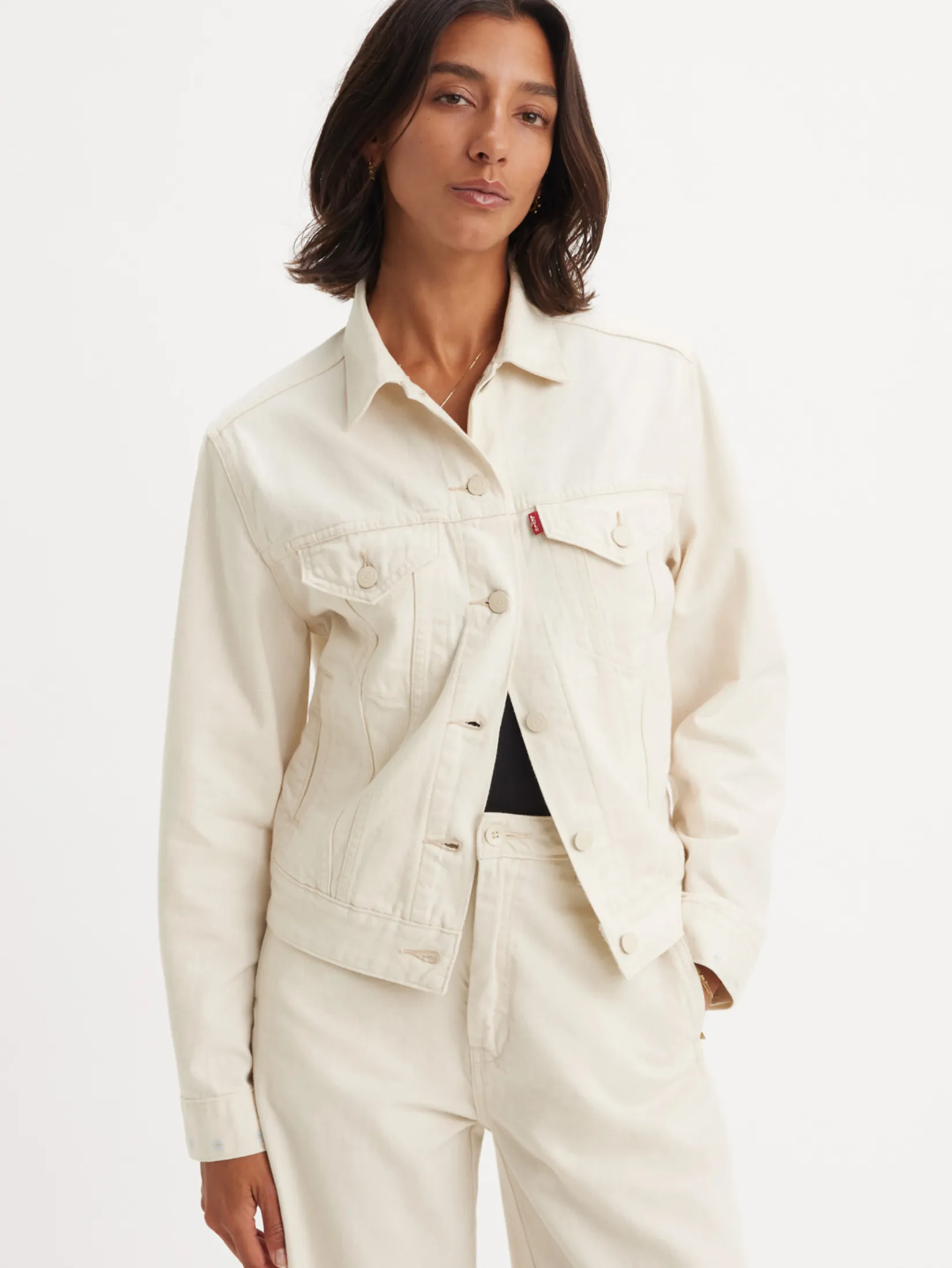 LEVI'S WellThread Women s Down to Earth Trucker Jacket Neutrals