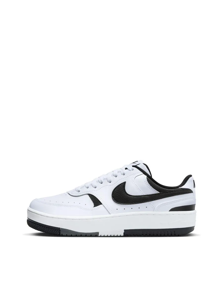 NIKE Women Sneakers Gamma Force