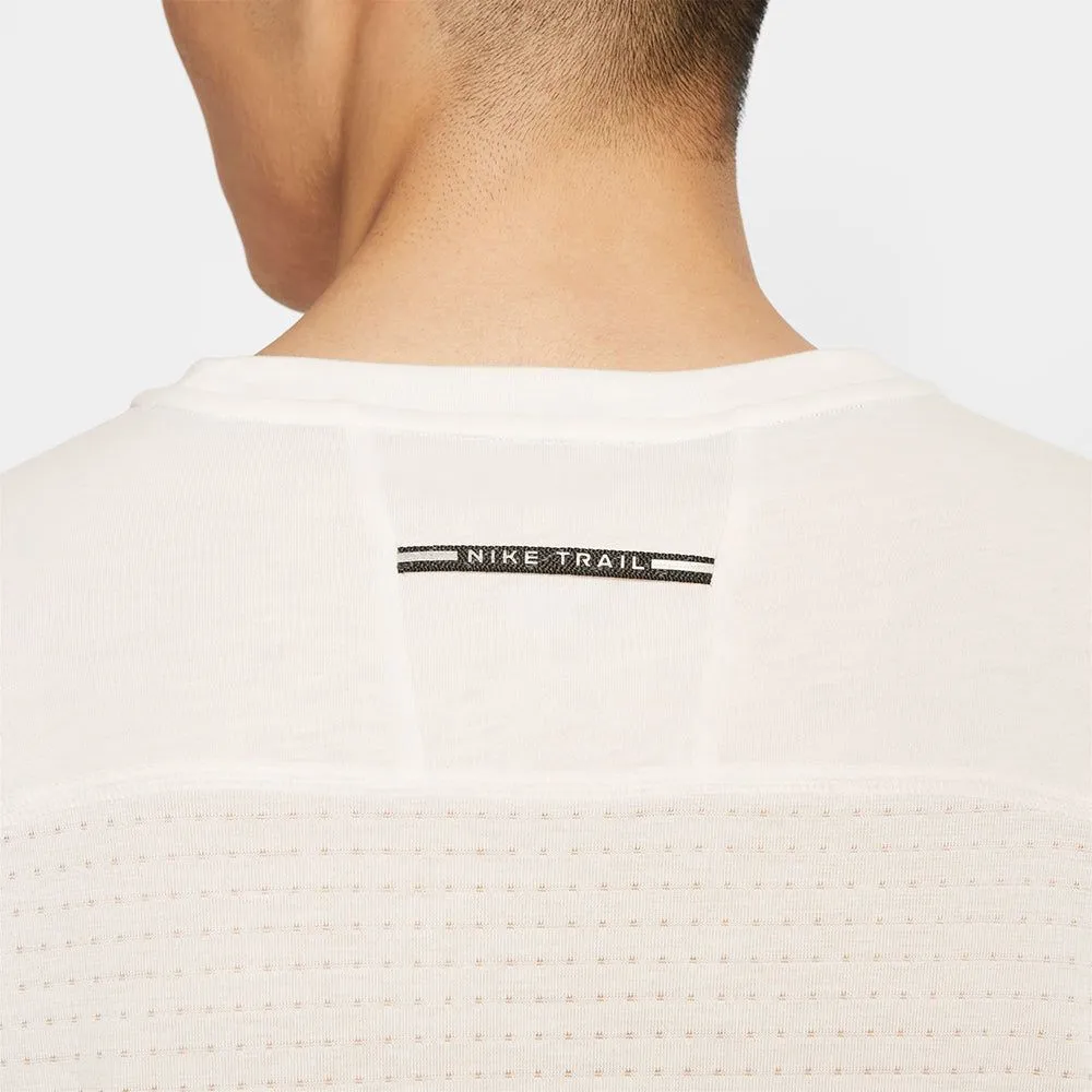 NIKE Trail Solar Chase Men Running T-Shirt White - NI083AP731ENTH