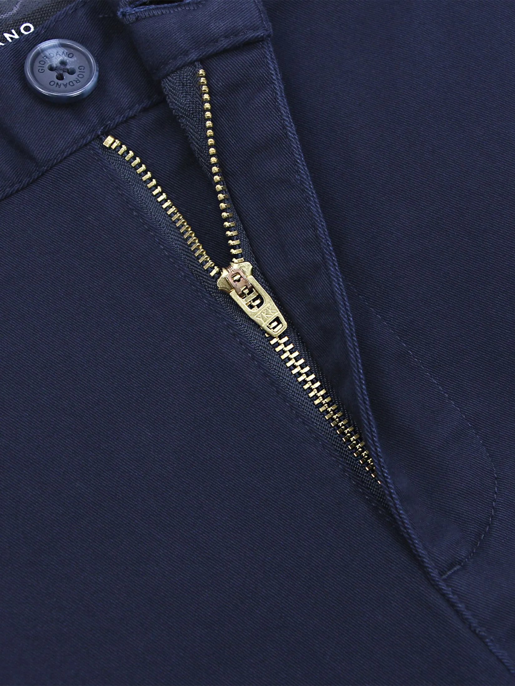 GIORDANO Men's Slim Easy Care Twill Cropped Pants (180° Elastic) Navy blue