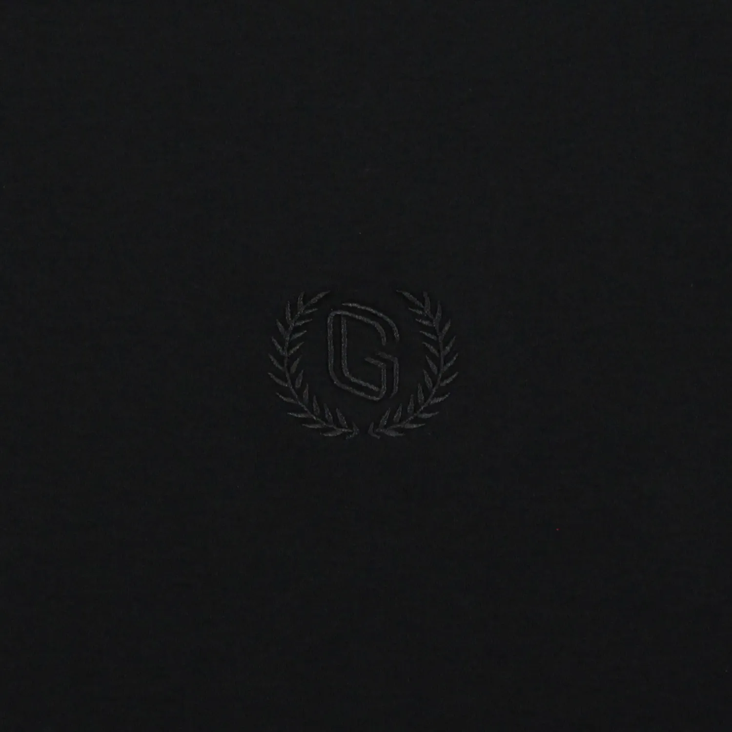 GIORDANO Men s Slim Cotton Embroidery Tee (Liquid Touch) Signature Black