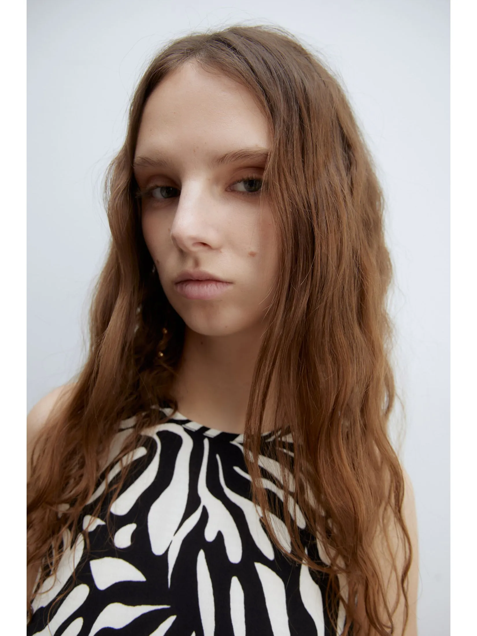 SFERA Women Blouse Sleeveless Halter Neck Print