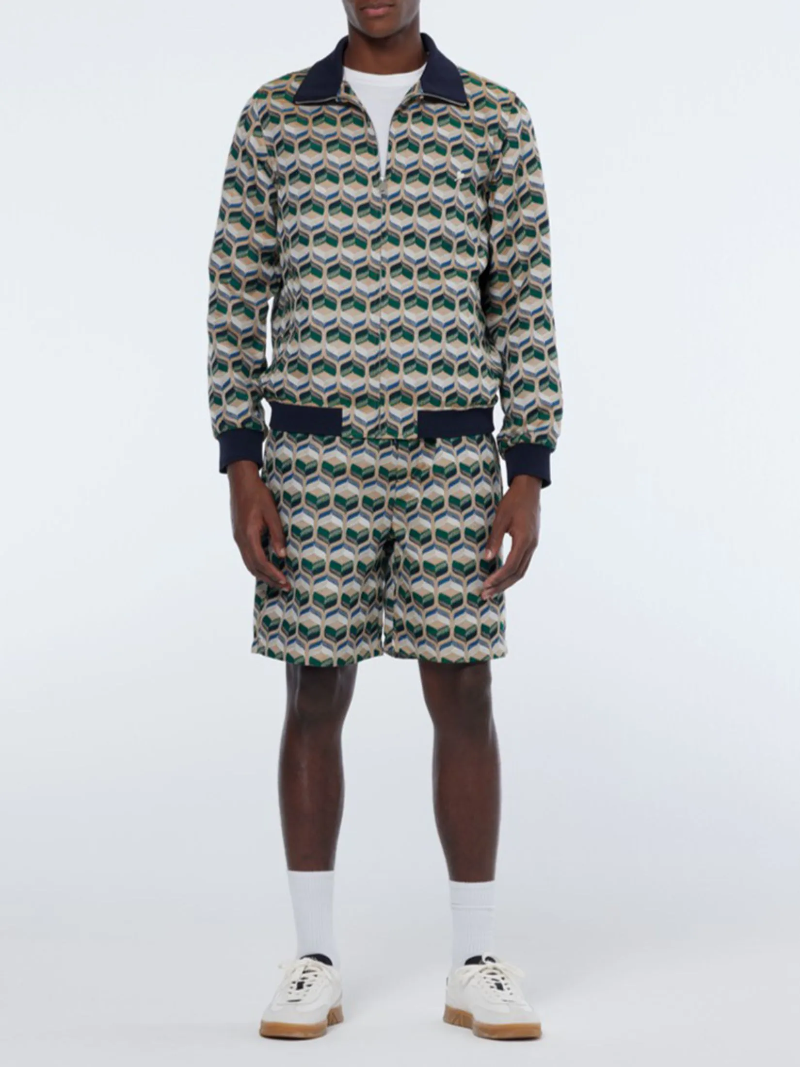 SCOTCH&SODA Men Bermuda Short Jacquard Relaxed Fit Retro Shape Beige AOP