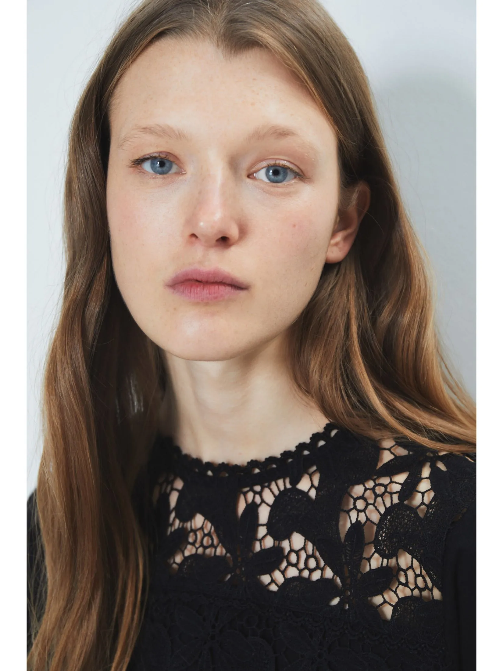 SFERA Women T-Shirt Plumetti Embroidered