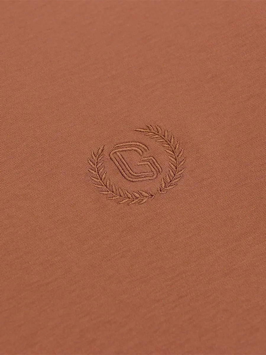 GIORDANO Men's Interlock Embroidery Tee (Liquid Touch)  Mocha bisque brown