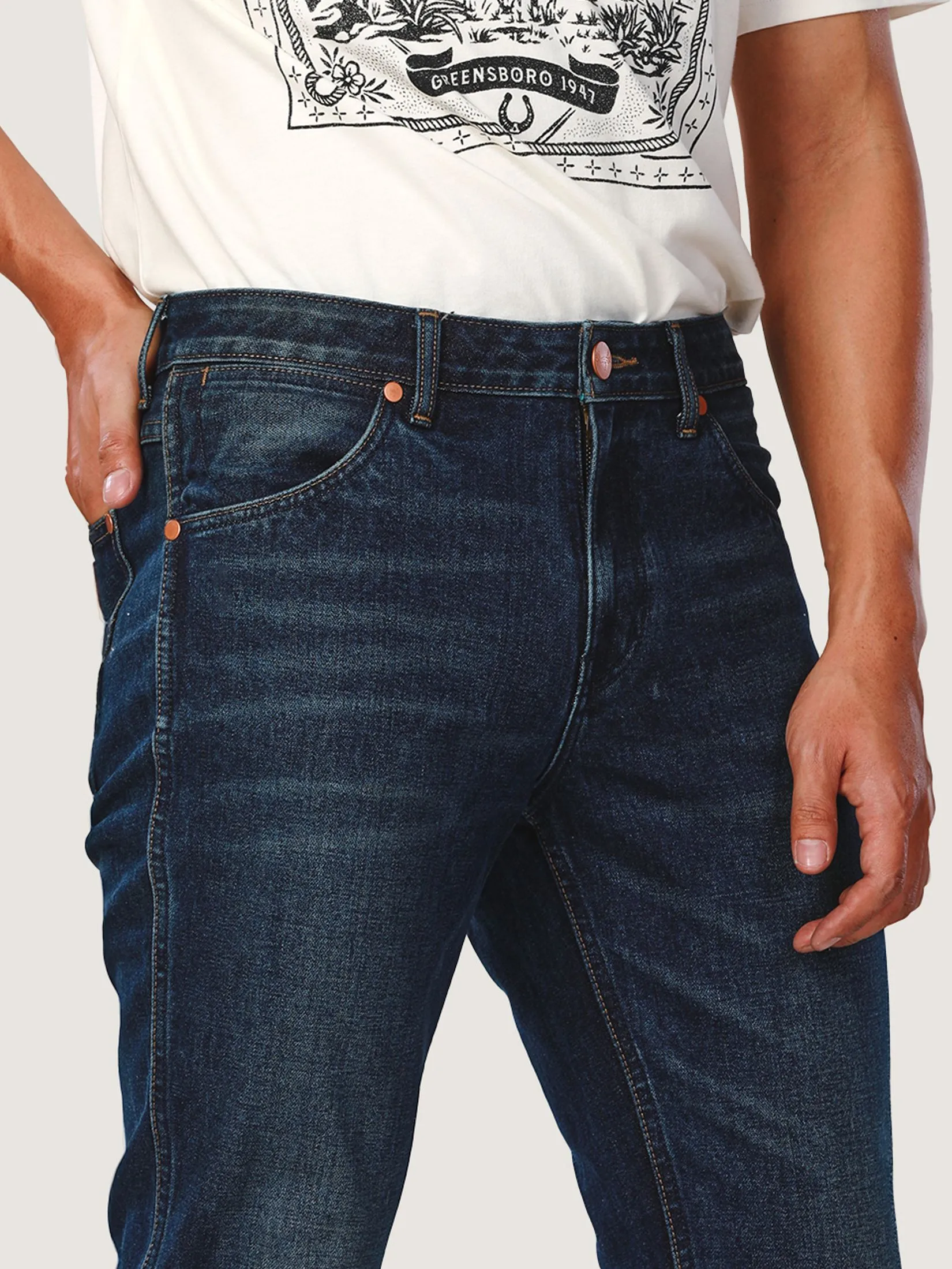 WRANGLER Men's Jeans Everyday with Wrangler Collection Mid Greensboro Fit Mid Indigo