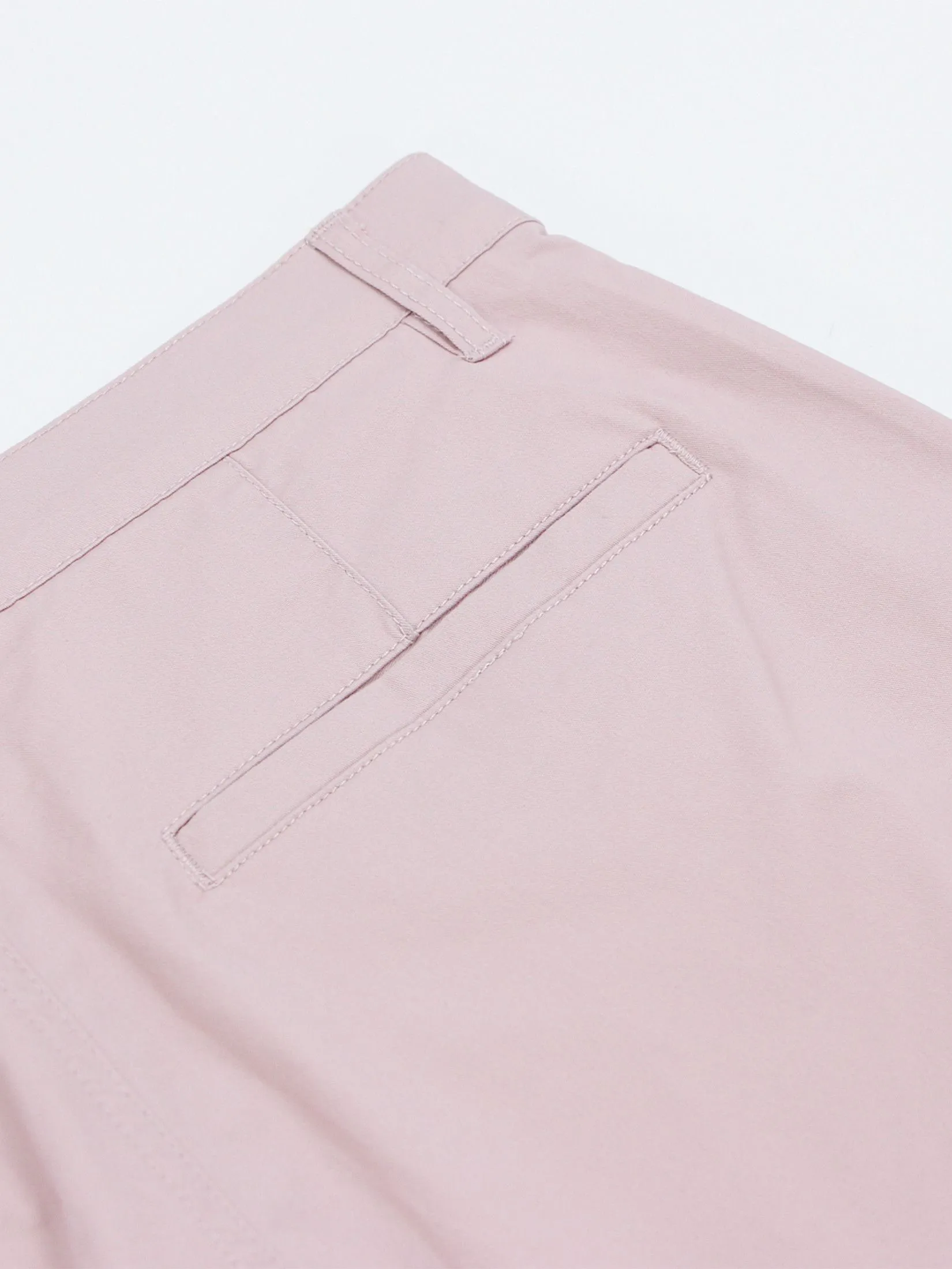 GIORDANO Men's Slim Taper Shorts (180° Elastic Waist) Burnished Lilac Pink