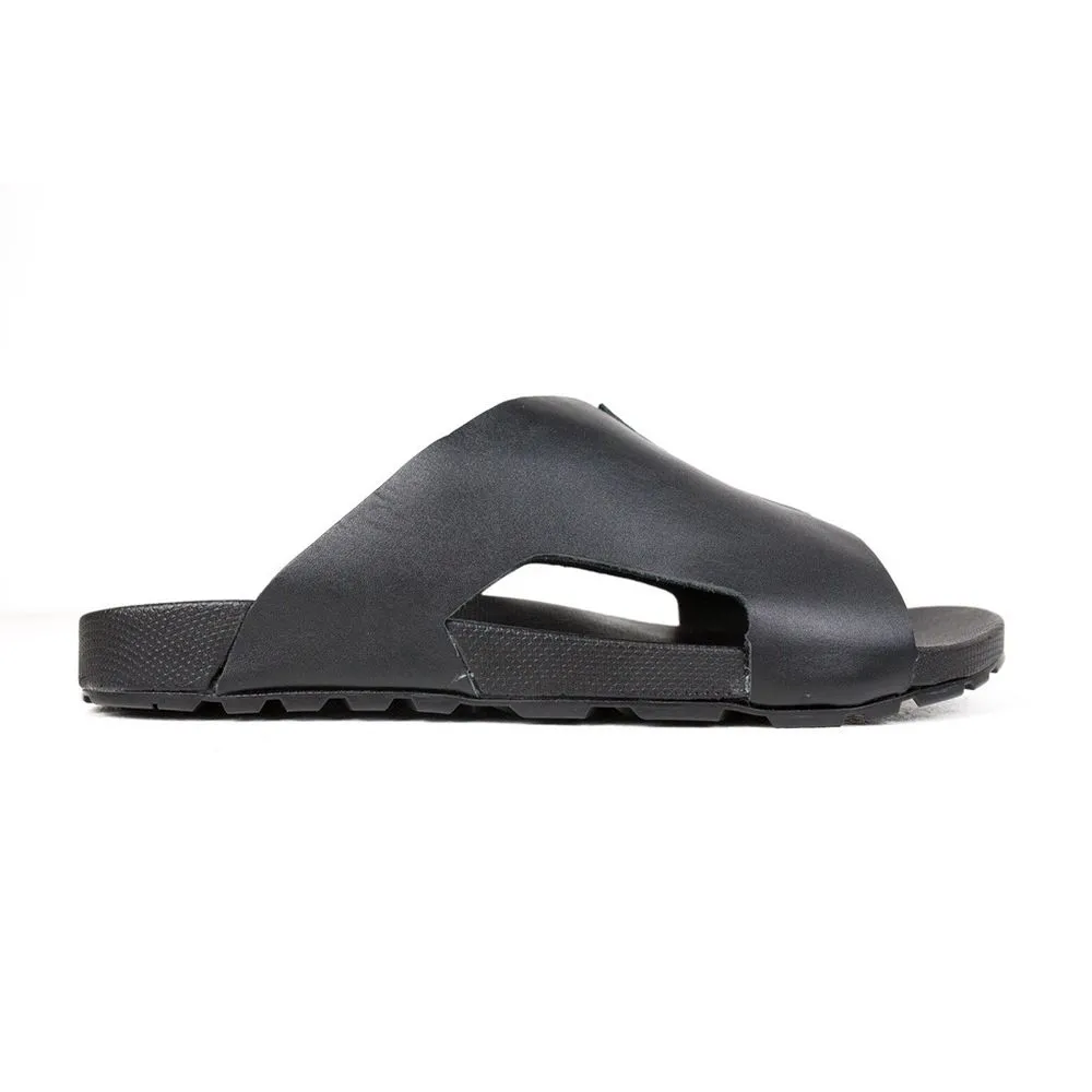 HEAVY Black sandals VS9204 from Heavy Tender