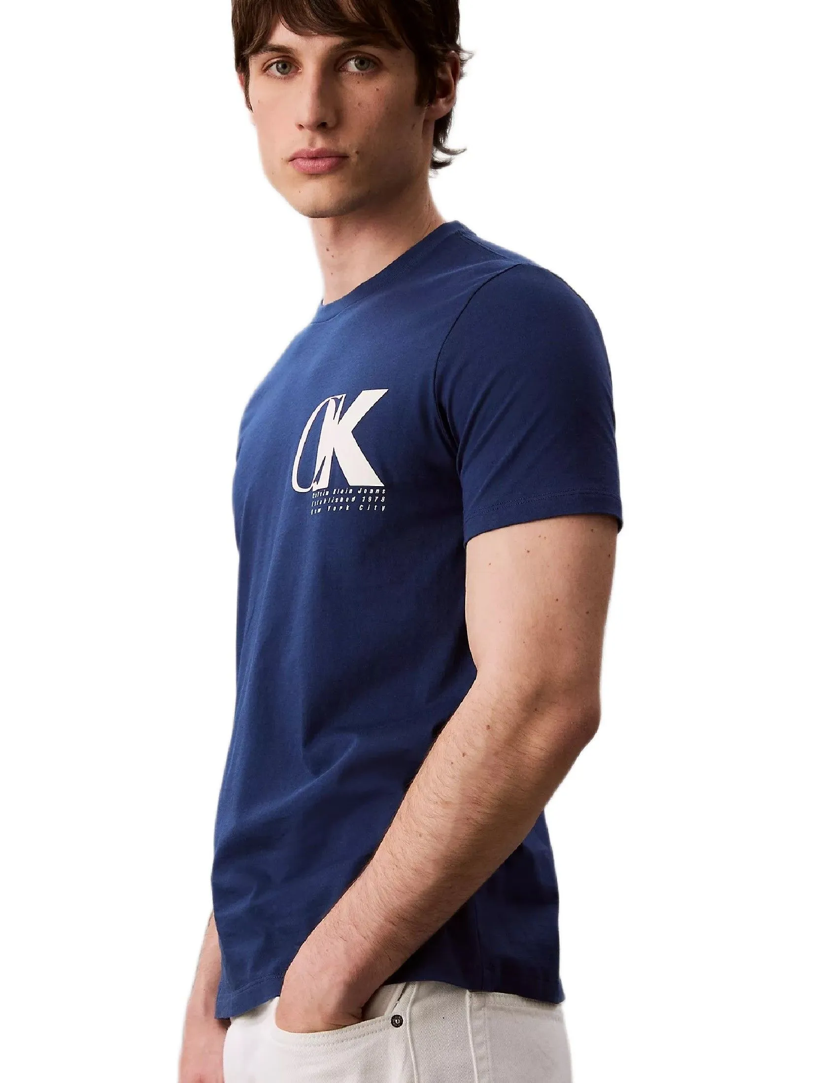 CALVIN KLEIN Men's Monogram Logo Macro Sport Graphic Classic T-Shirt Deep Blue