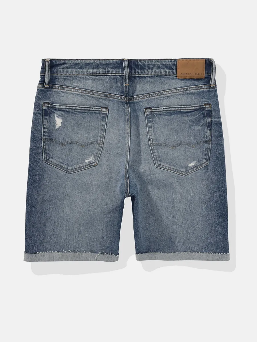 AMERICAN EAGLE MEN MEDIUM W/ DESTROY BAGGY JEAN SHORT - CUT & CUFF 936 MEDIUM WASH