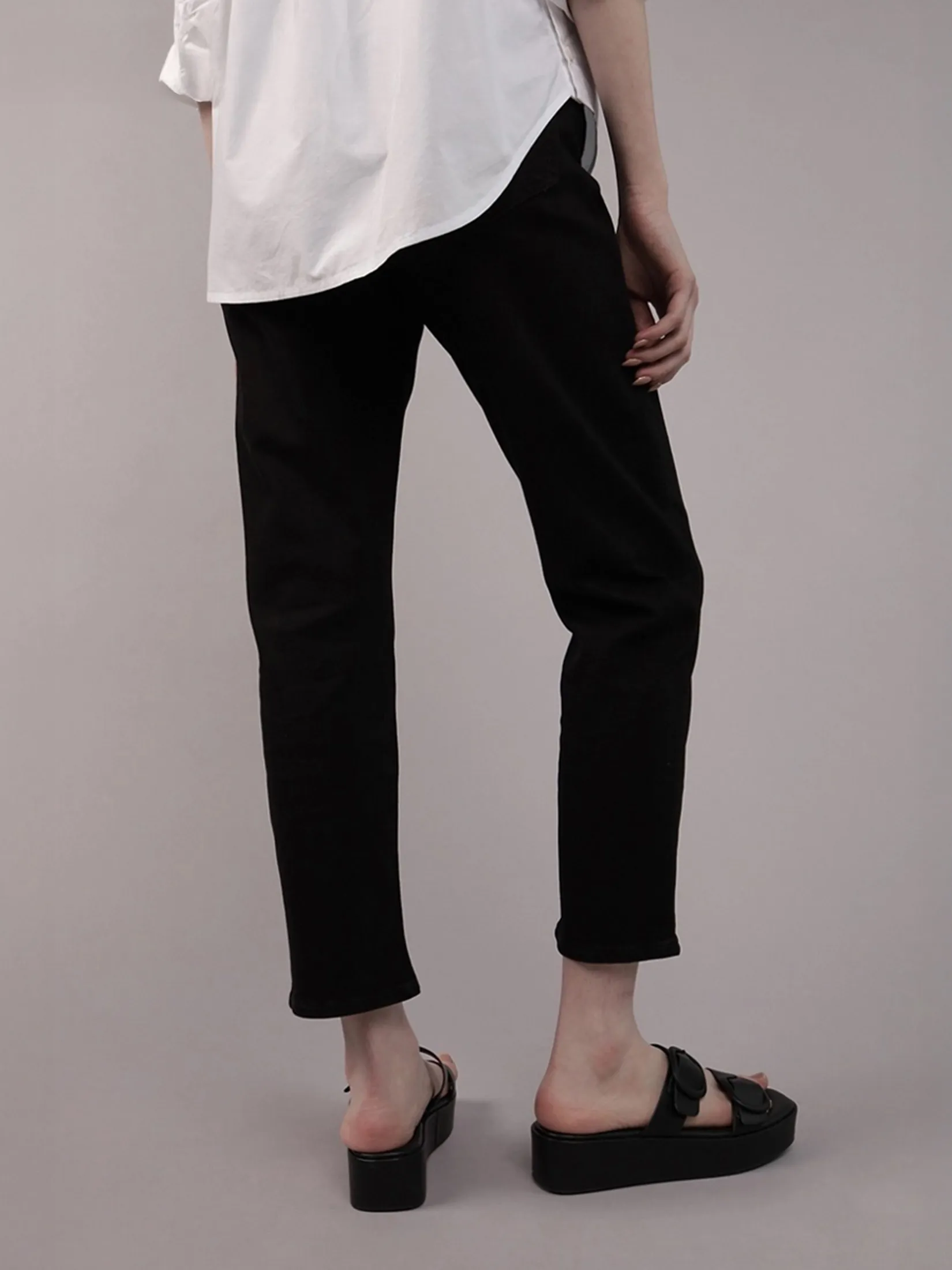 AMERICAN EAGLE WOMEN SUPER HIGH-RISE ANKLE STRAIGHT JEANS - VPP 001 BLACK