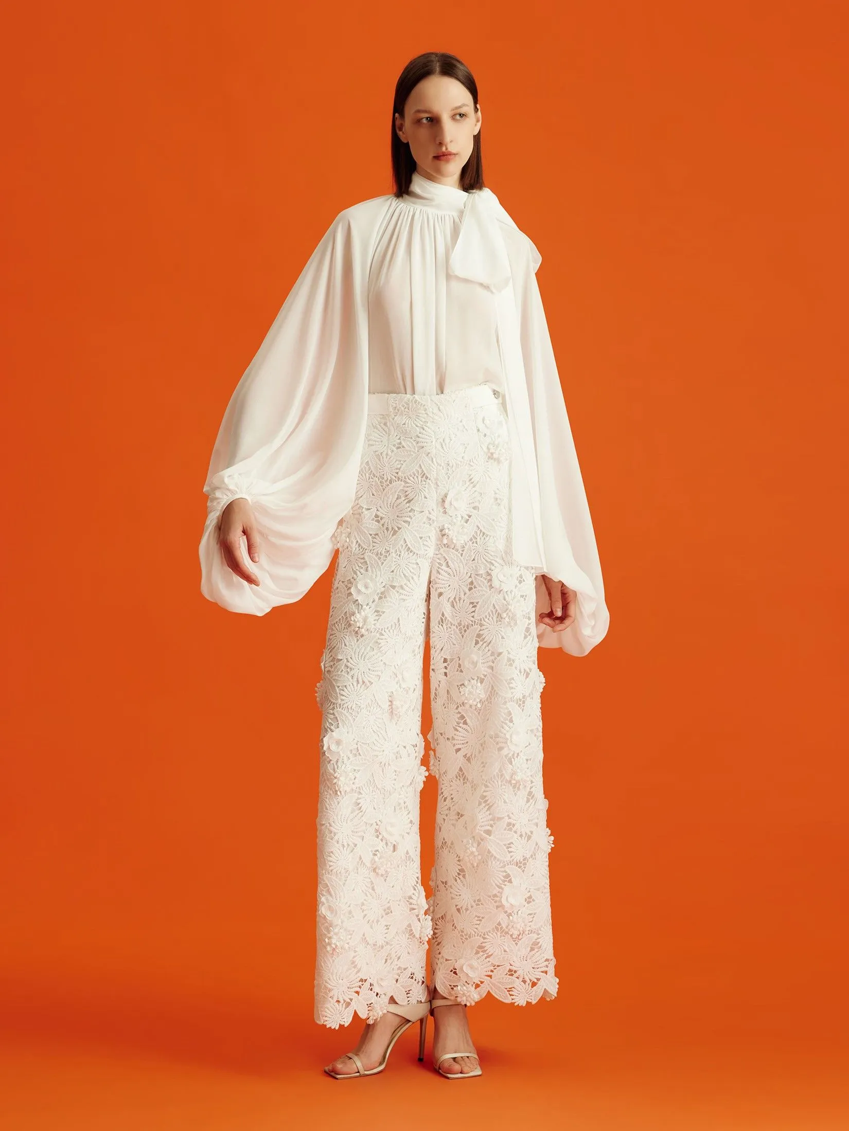 ASAVA ( AW24 )Daniella Floral-lace Women Culotte Pants White