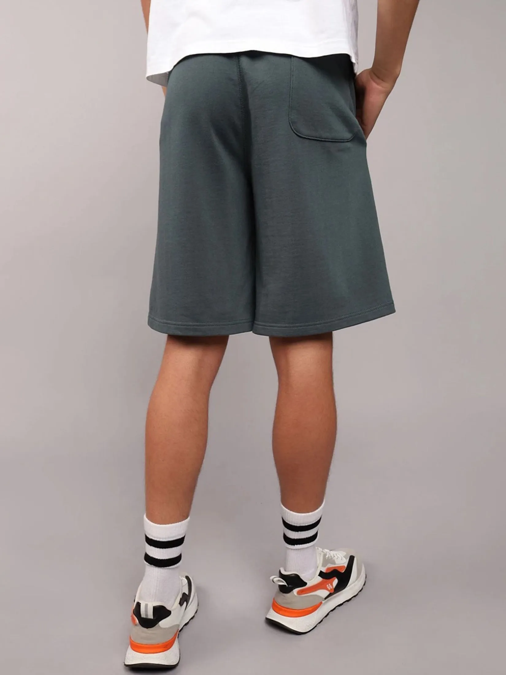 AMERICAN EAGLE MEN 7780 INTL HERITAGE SWEAT SHORT 315 CAMPER GREEN