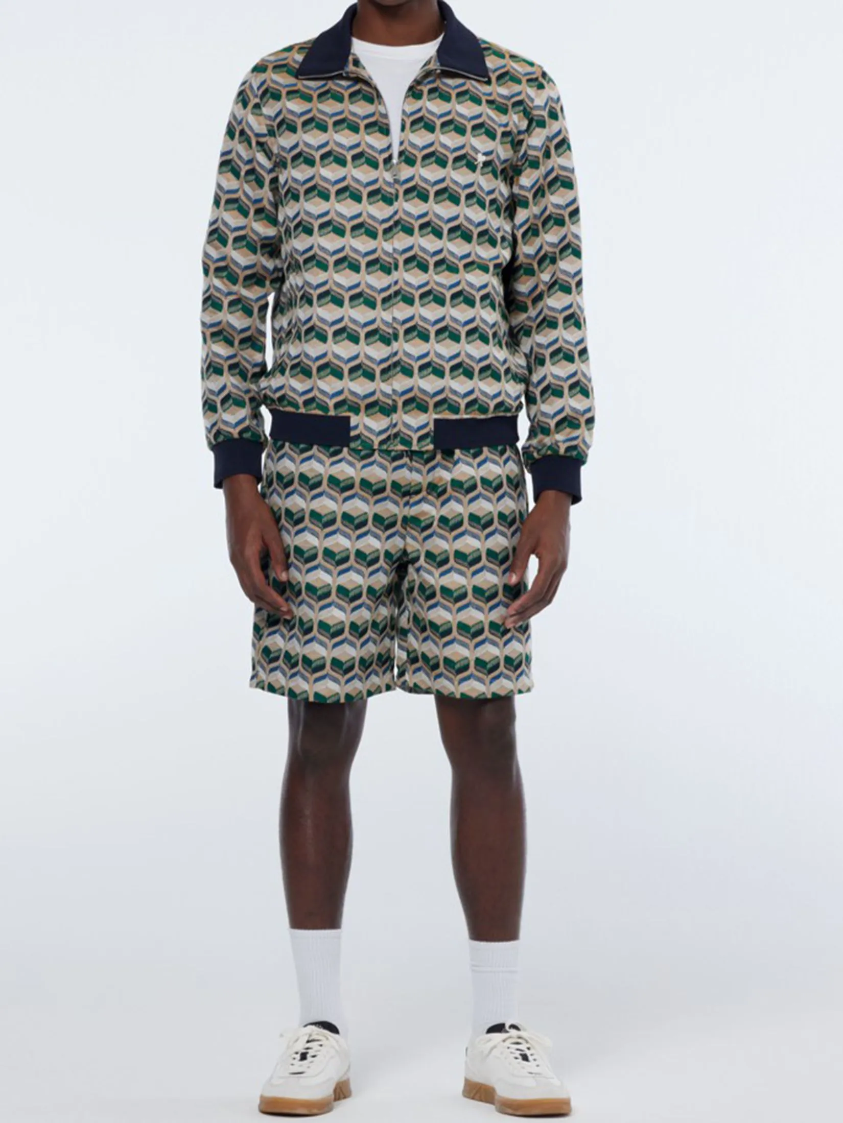 SCOTCH&SODA Men Bermuda Short Jacquard Relaxed Fit Retro Shape Beige AOP