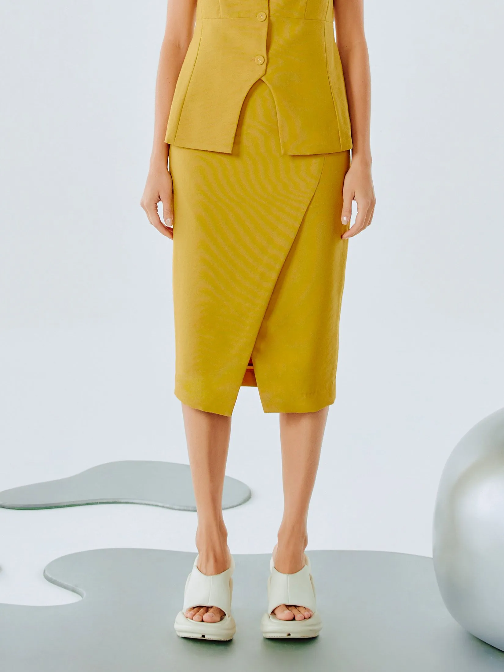 SHAKA Woman Corduroy Wrap Pencil Yellow