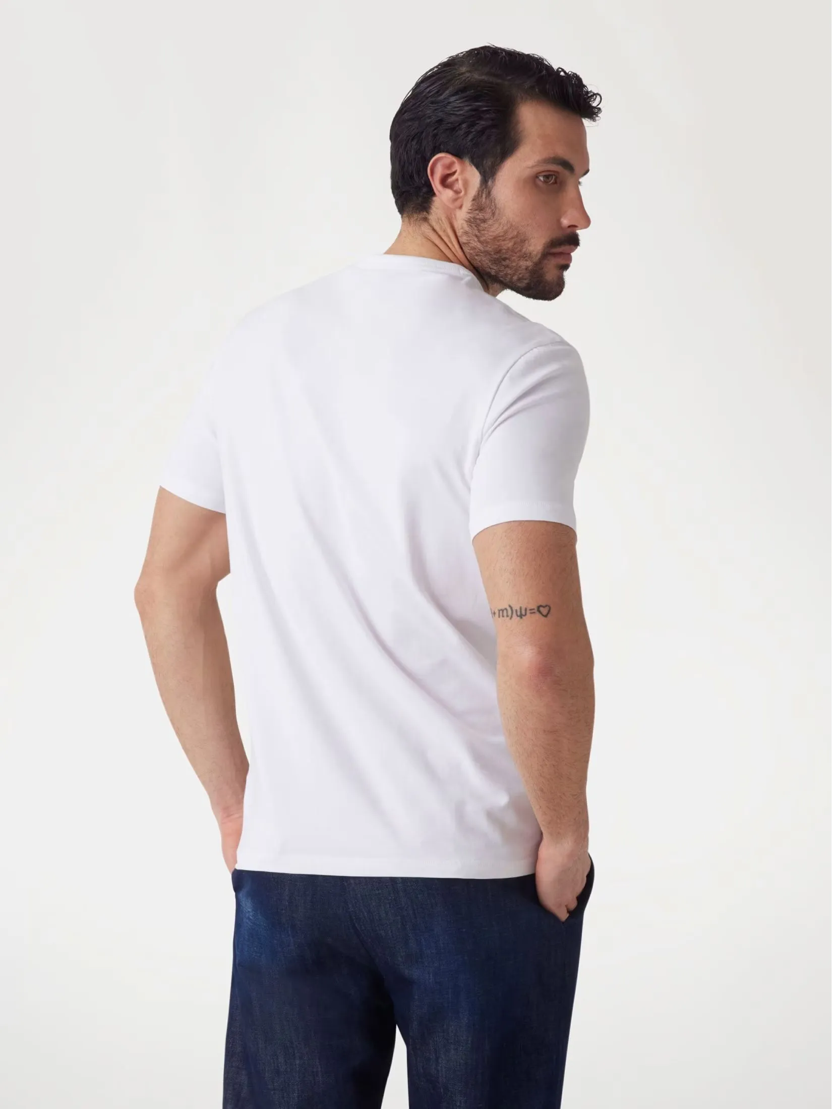 GUESS GUESS MEN Front Logo  T-Shirt  M5GI19J1314  -  White