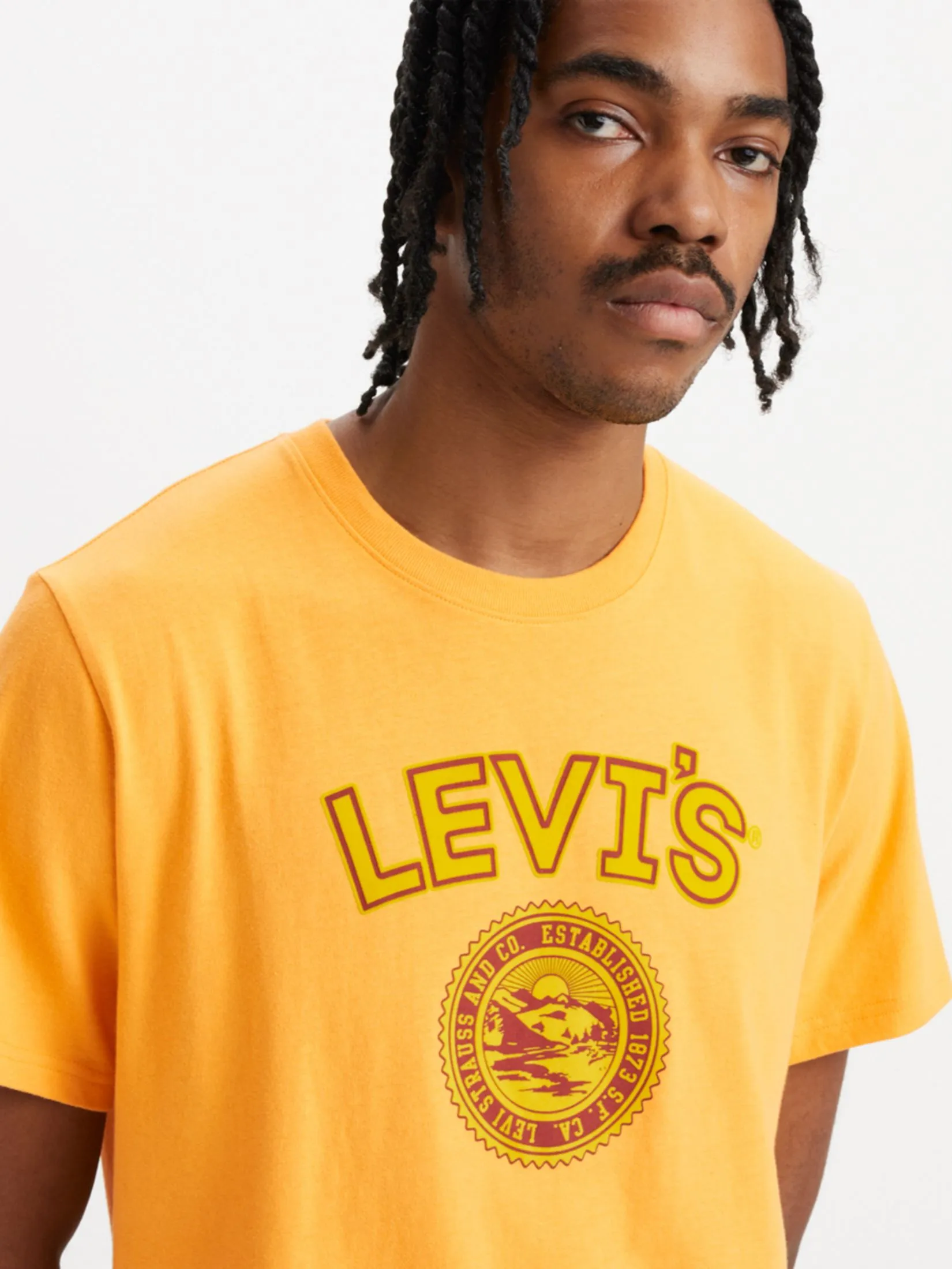 LEVI'S Men's Relaxed Fit Short-Sleeve Graphic T-Shirt Orange