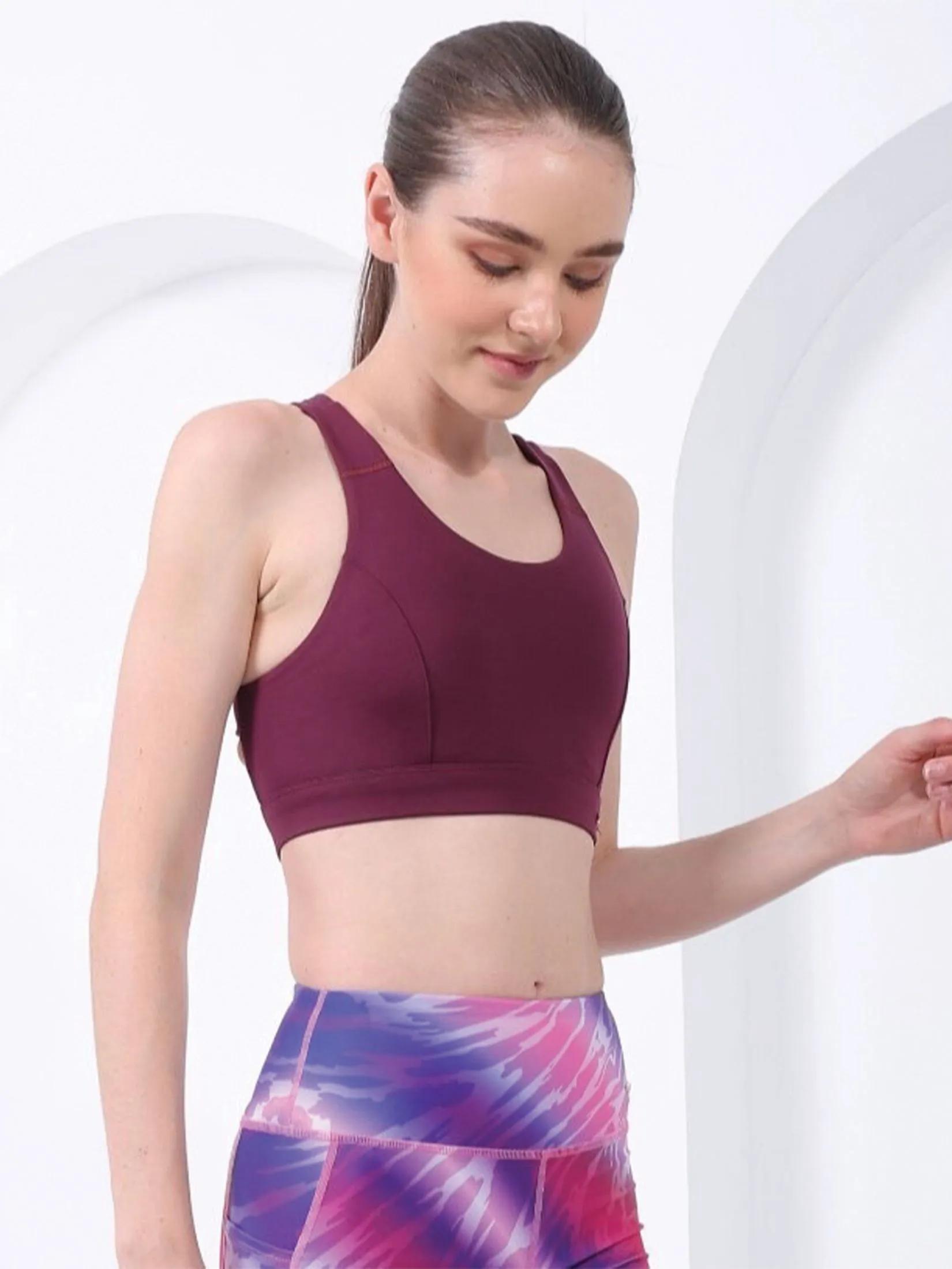 VANESSE Red CROSS STRAP SPORT BRA (029068)