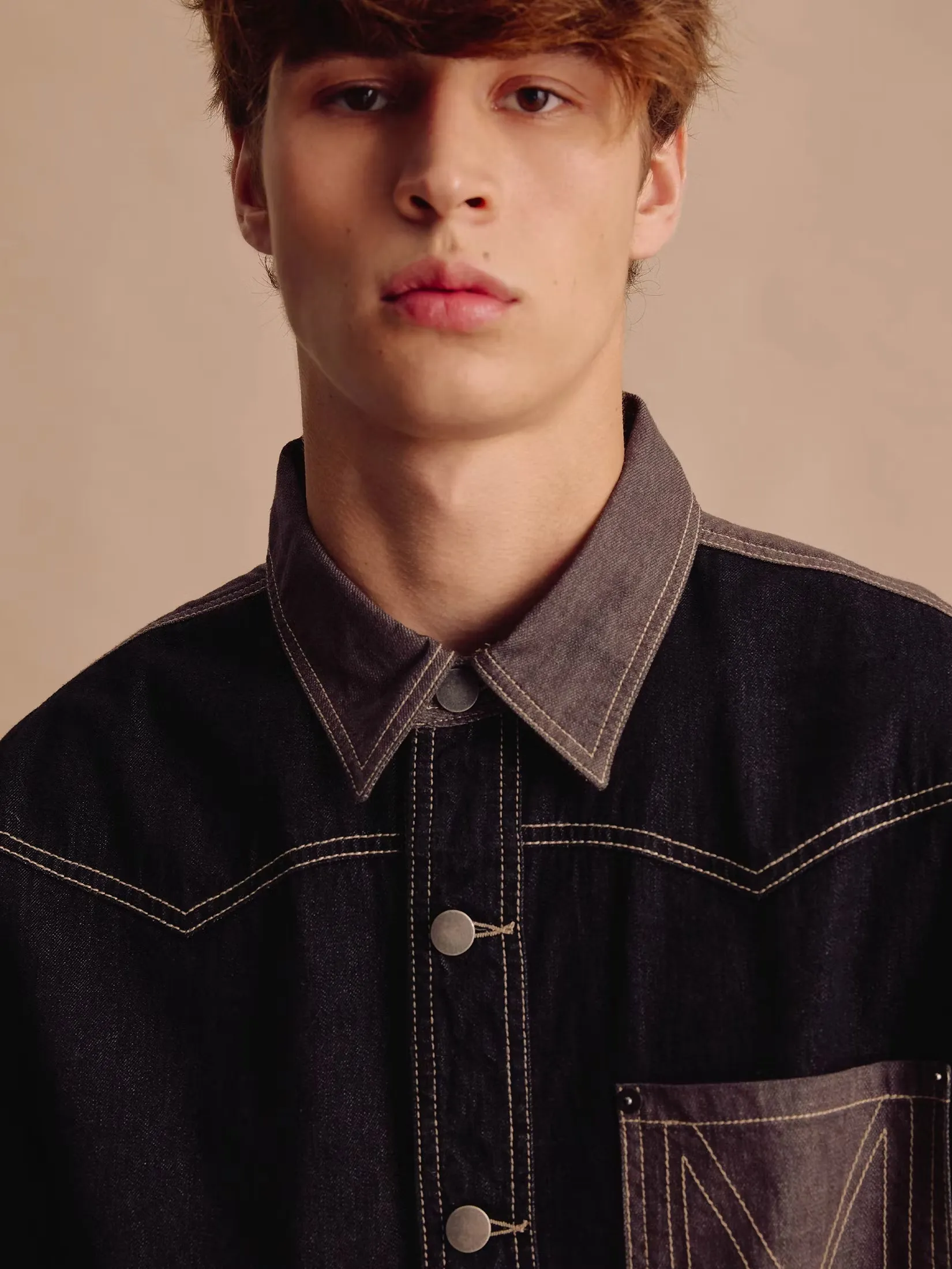 MOO [MOO 1/25] 
Two-tone Wild Patch Jacket Black