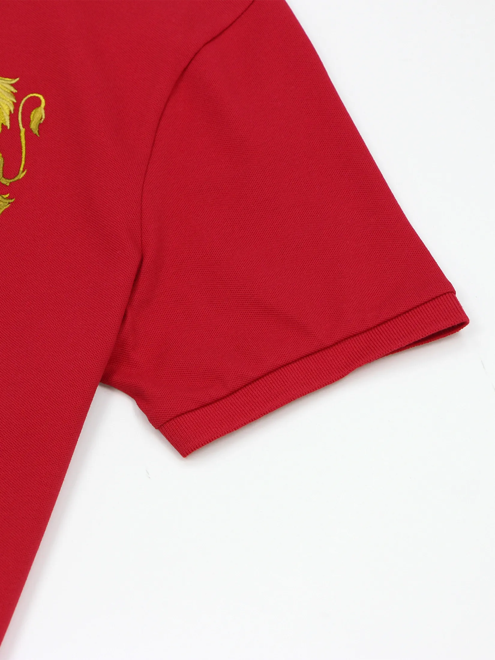 GIORDANO Men s Lycra Pique Embroidery Polo (3D Lion)  Haute Red