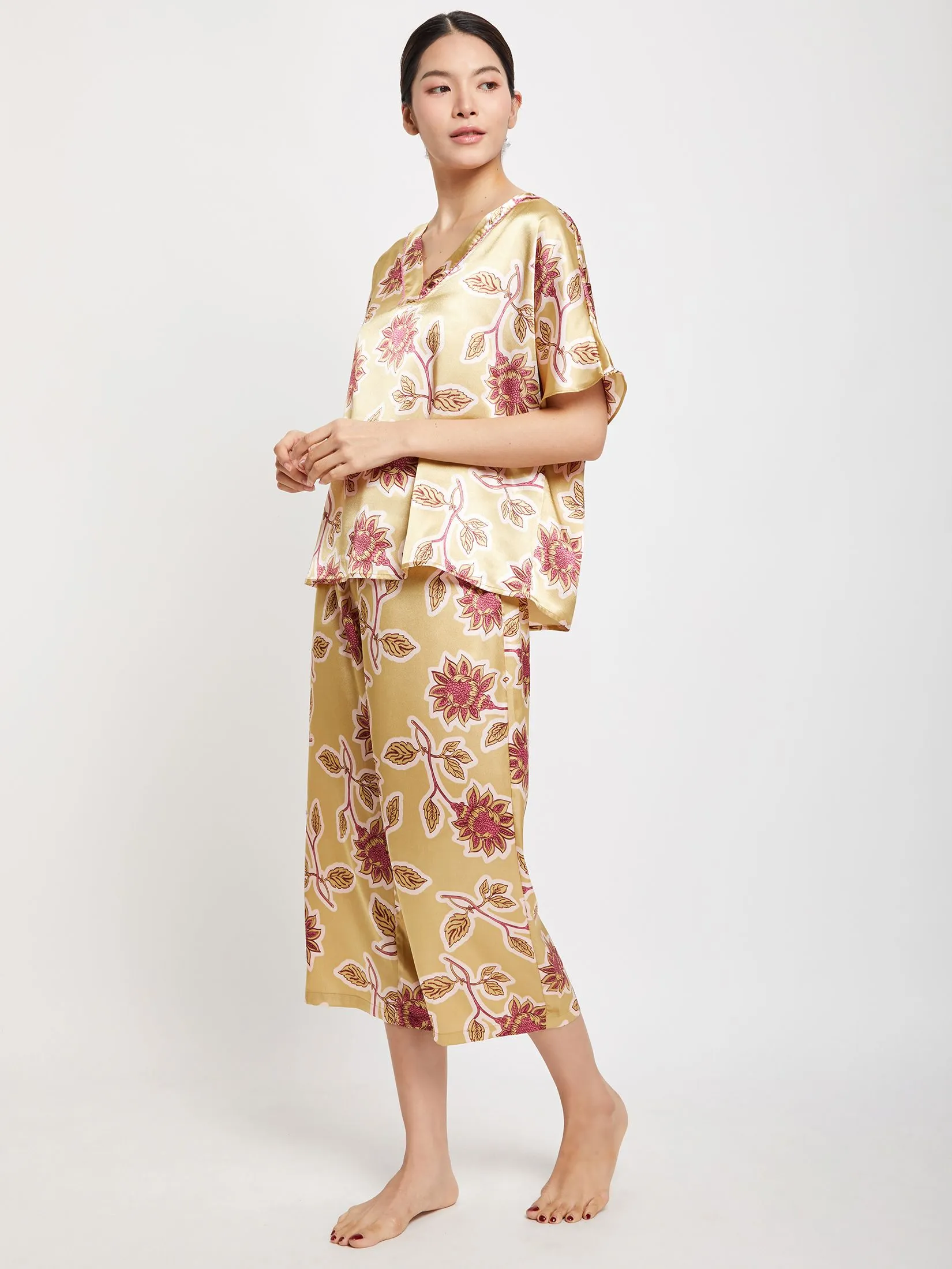 ELIZABETH Women Pyjamas Short Sleeves Blouse + Cropped Pants Gold