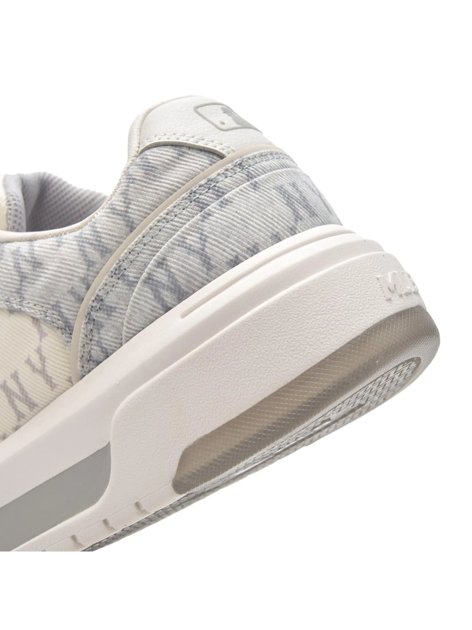 MLB Unisex Chunky Liner Denim Classic Monogram Model 3ASXD065N 50GRS Grey