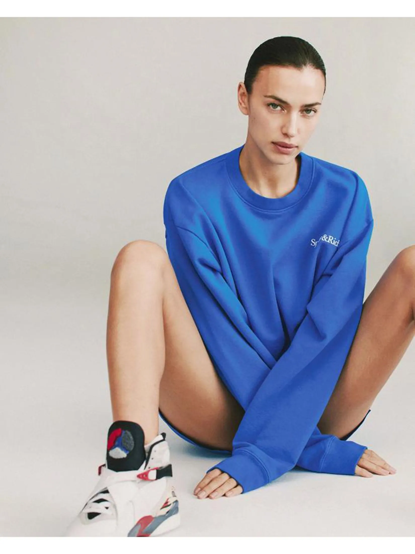 SPORTY & RICH Unisex Sweatshirt Crewneck Health Is Wealth Team Blue/White