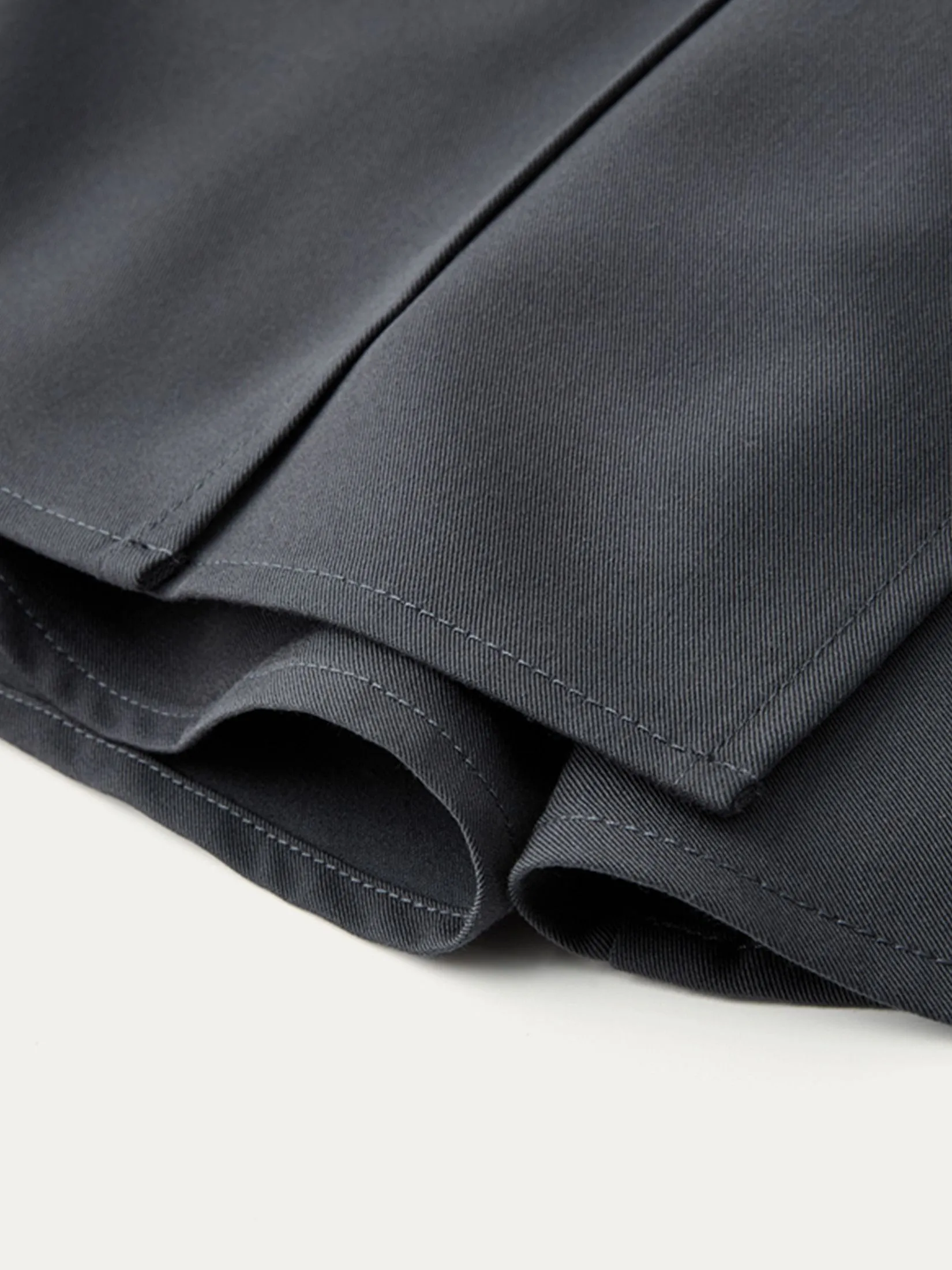 GIORDANO Women's Beau Monde  Slant Placket Ankle Pants Dark Gray