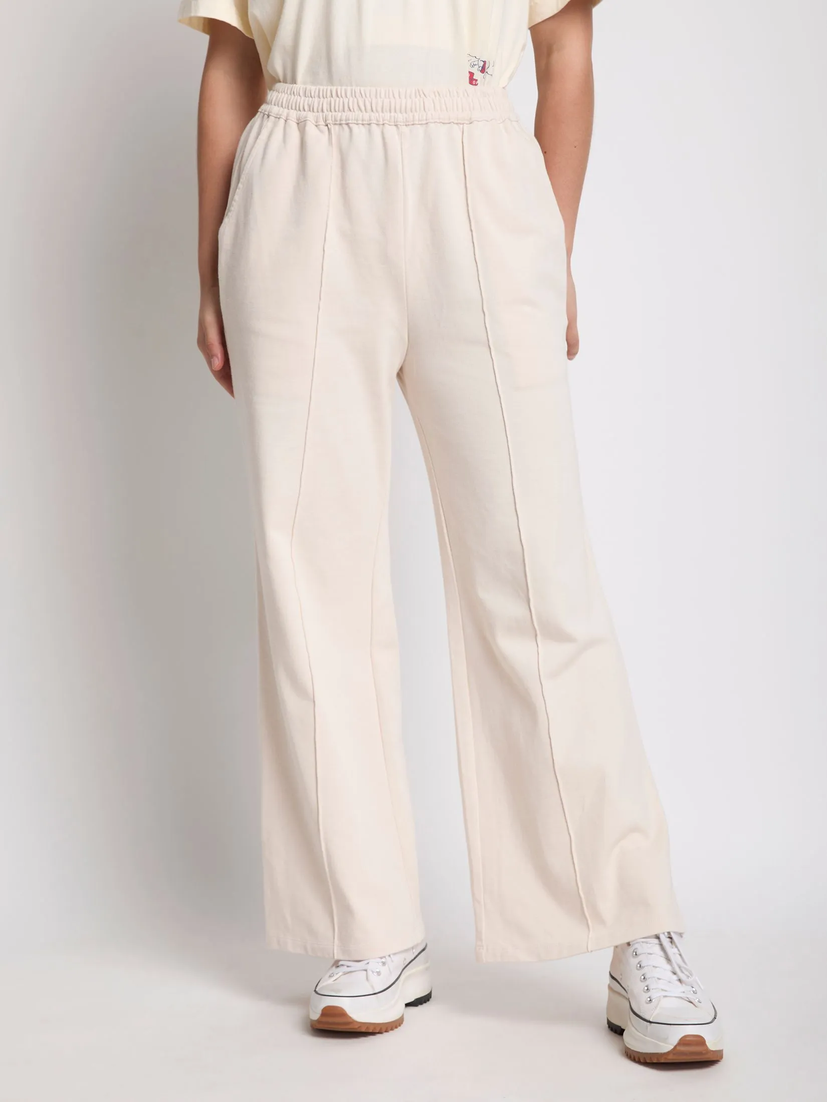 DEFRY 01 Women Pants Snoopy