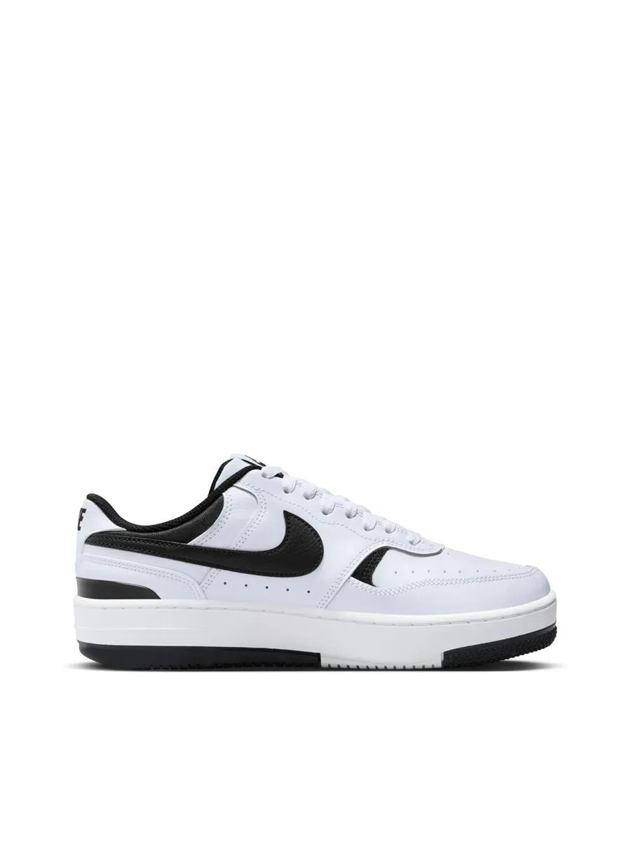 NIKE Women Sneakers Gamma Force