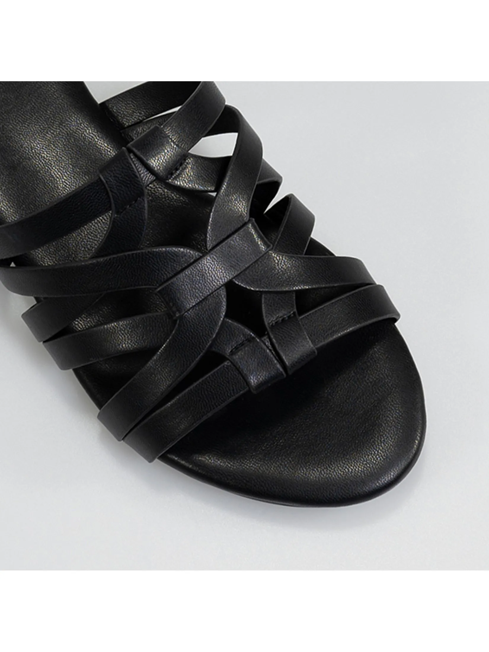 PRETTY FIT Women Sandals