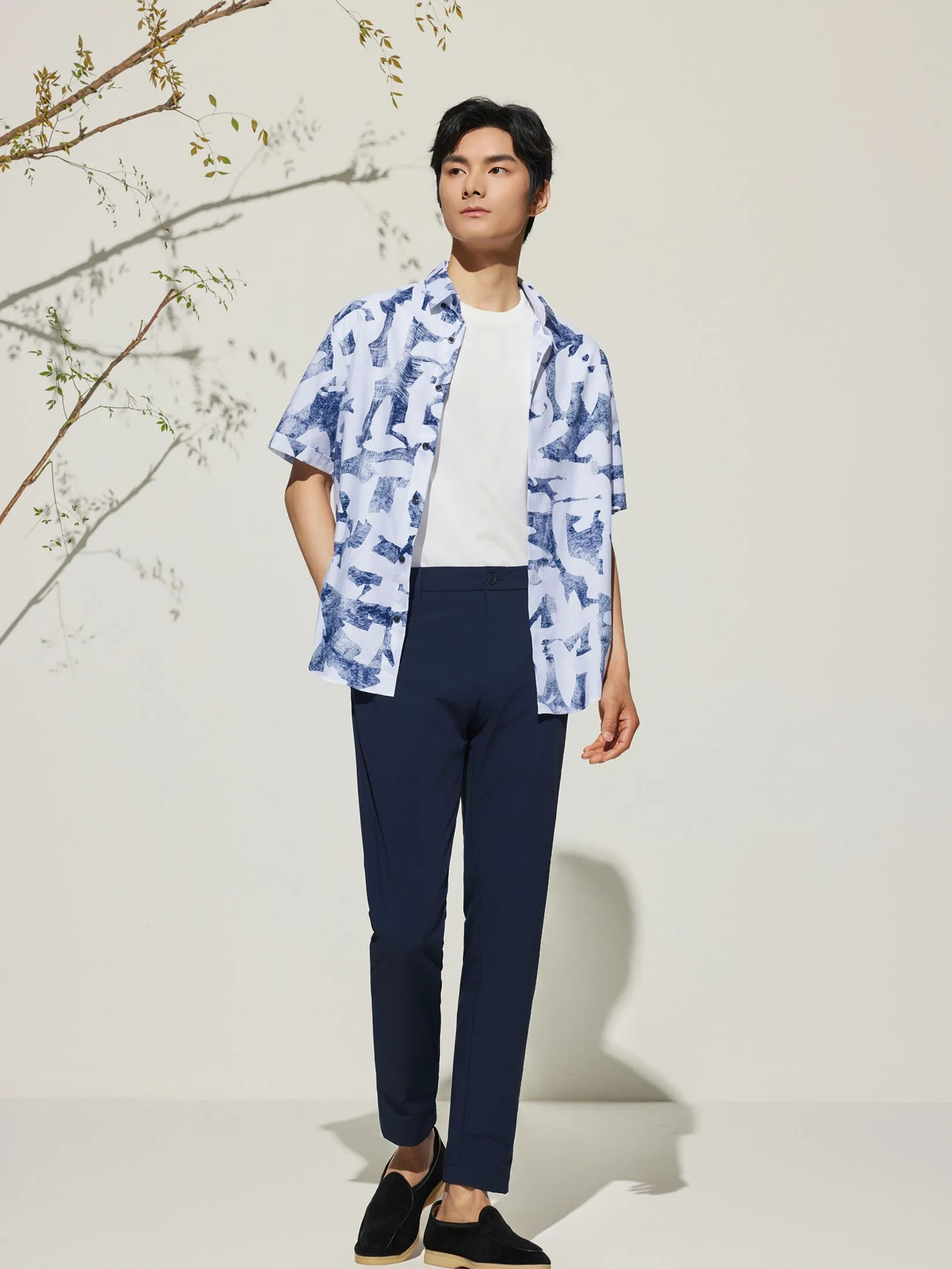 G2000 Men Clothing Cotton Digital Print Oxford Short Sleeve Casual Shirt  Comfort Fit - White