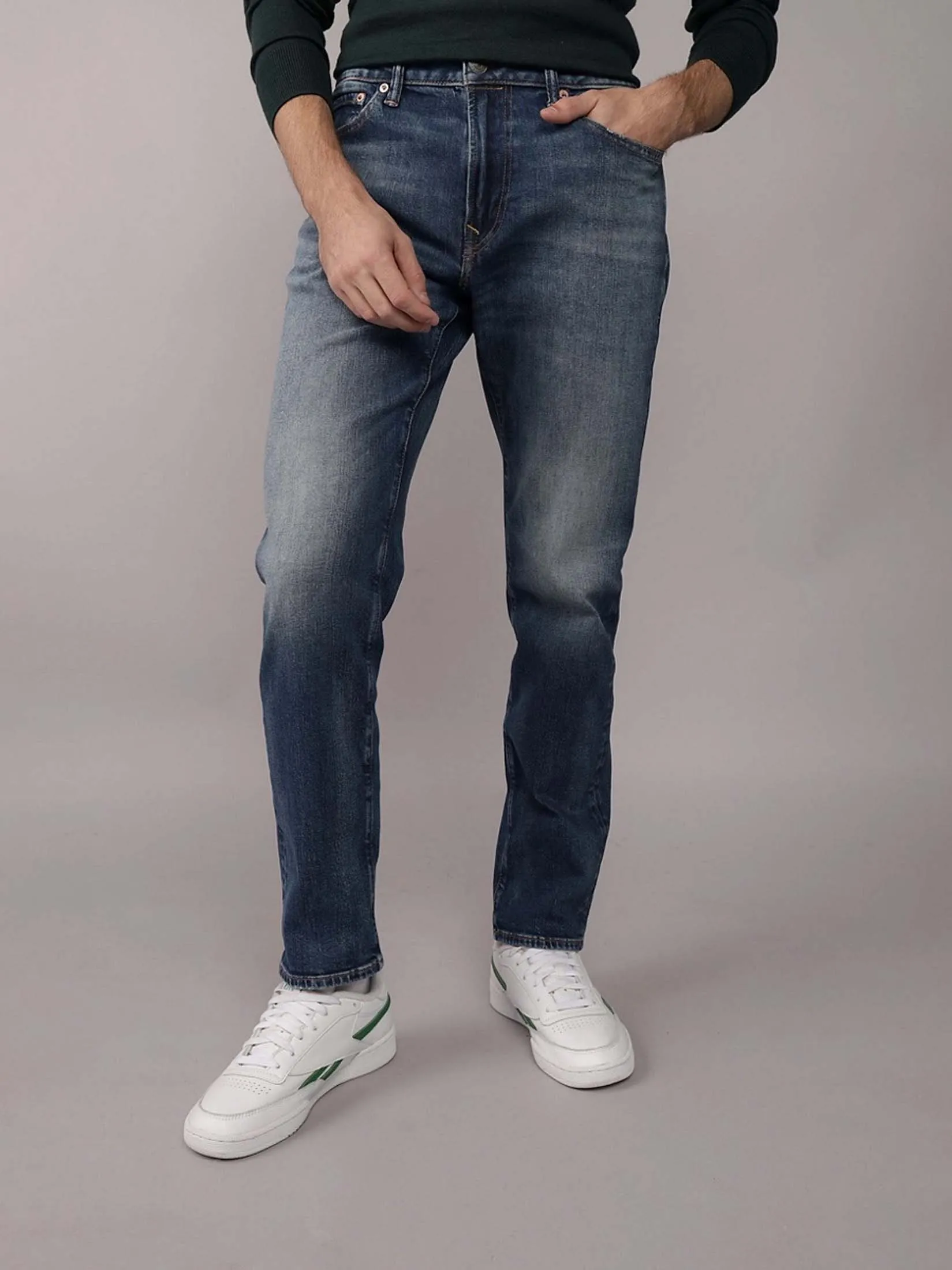 AMERICAN EAGLE MEN INTL EXCLUSIVE MEDIUM CLEAN SLIM STRAIGHT 936 MEDIUM WASH