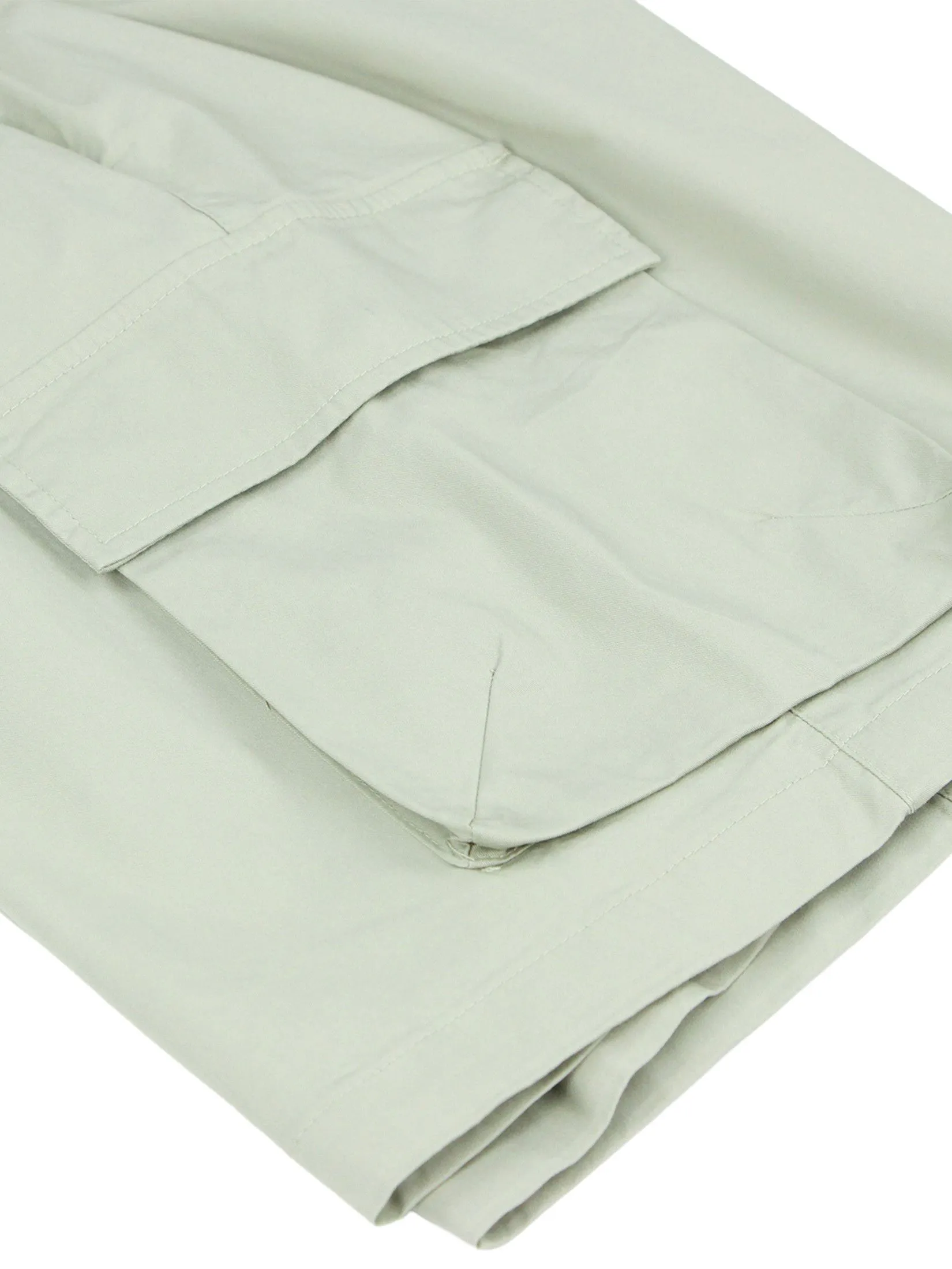 GIORDANO Men's Relax Easy Care Cool Cargo Shorts Budding Green