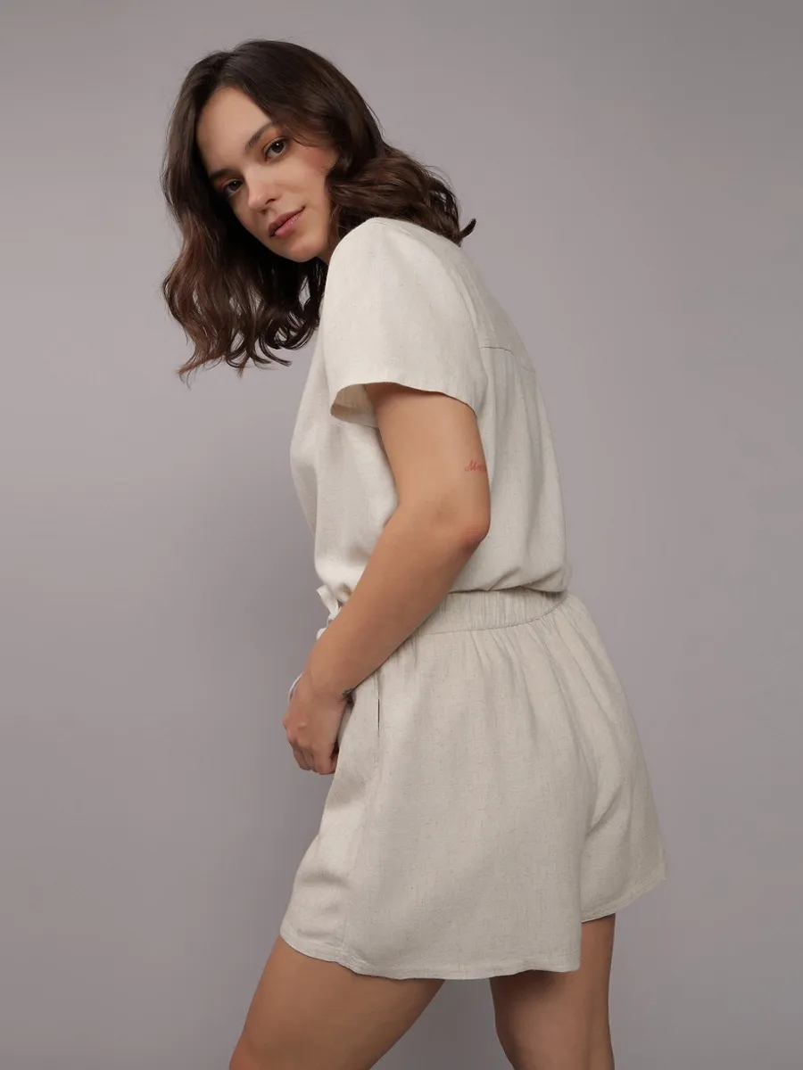 AMERICAN EAGLE WOMEN INTL SHORT SLV CORE SHIRT 109 NATURAL