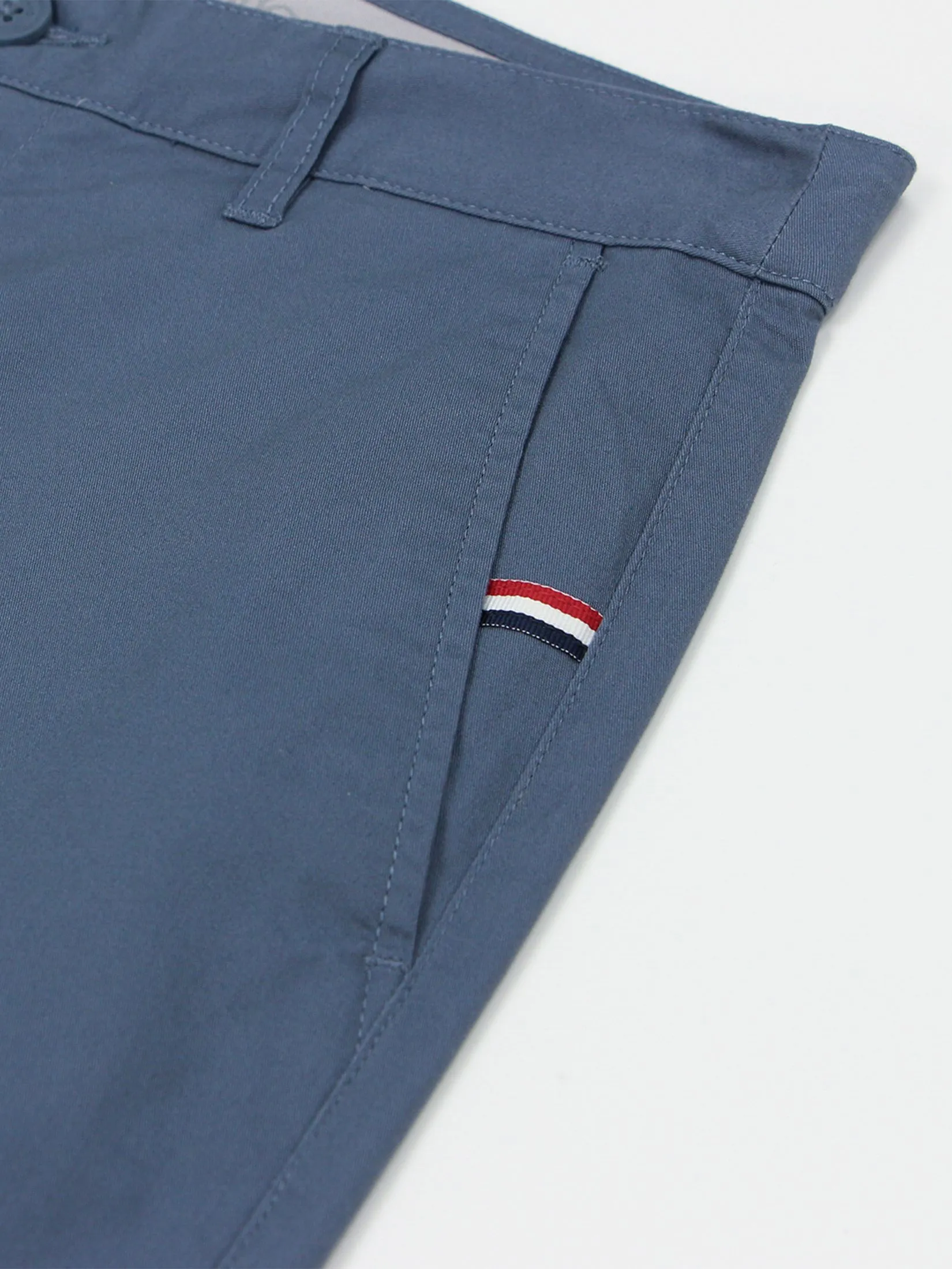 GIORDANO Men's Slim Taper Shorts (180° Elastic Waist) Neptune blue