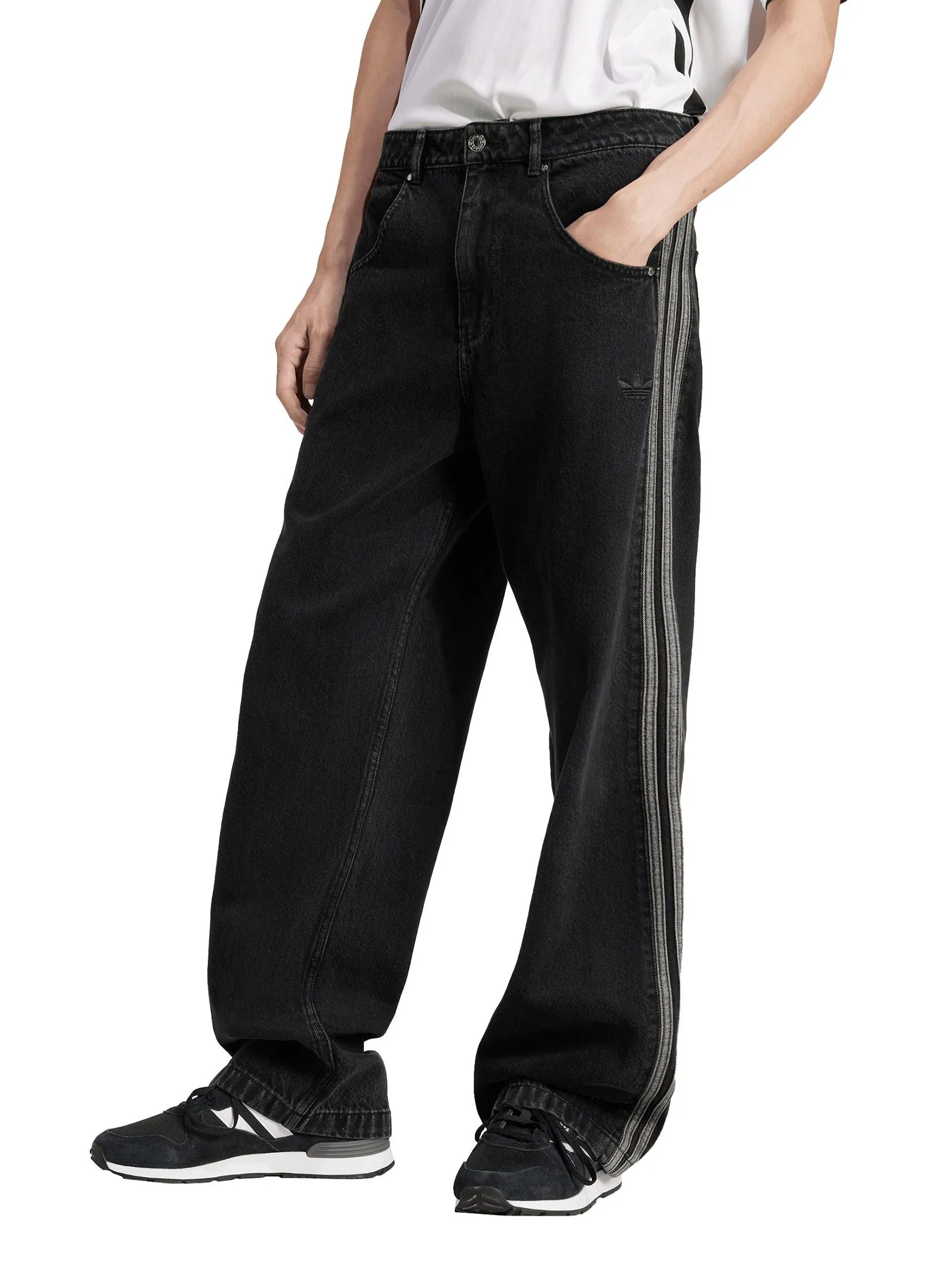 ADIDAS Men Joggers Adicolor Denim Firebird JC6718 Black / True Black Denim