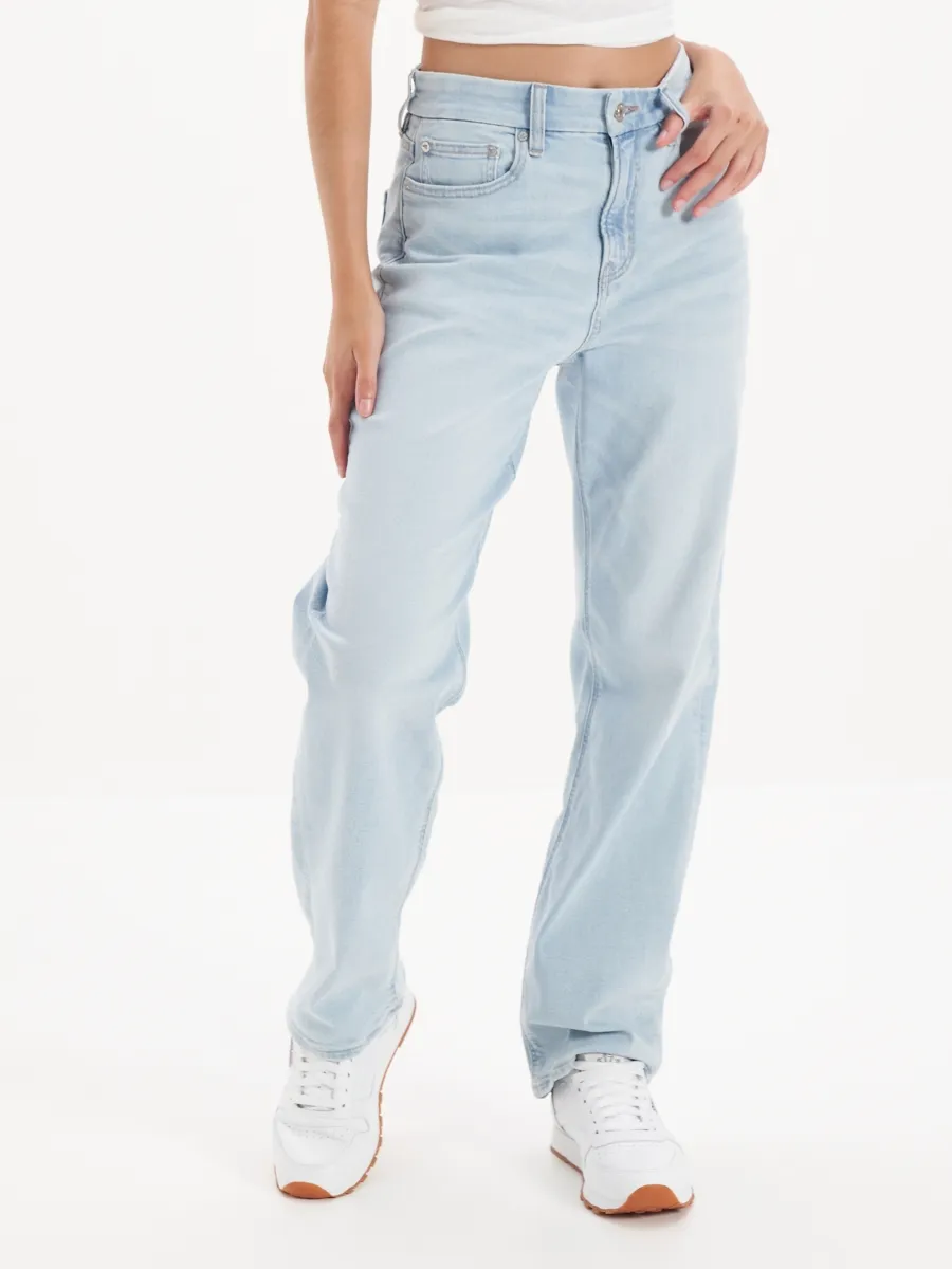 AMERICAN EAGLE CURVY 90S STRAIGHT JEANS - INTL 404 ICE BLUE