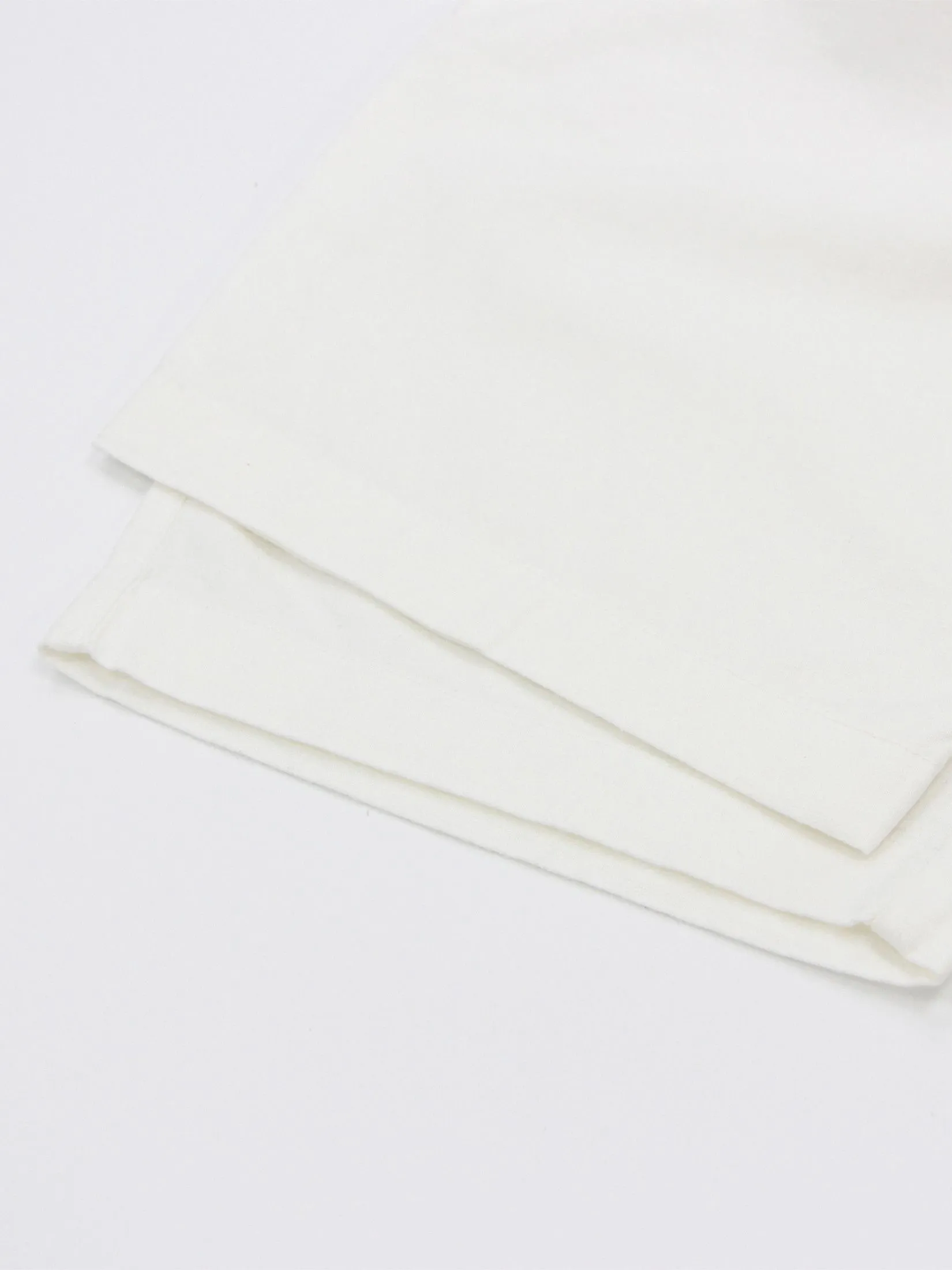 GIORDANO Men's Slim Linen Bermuda Shorts White