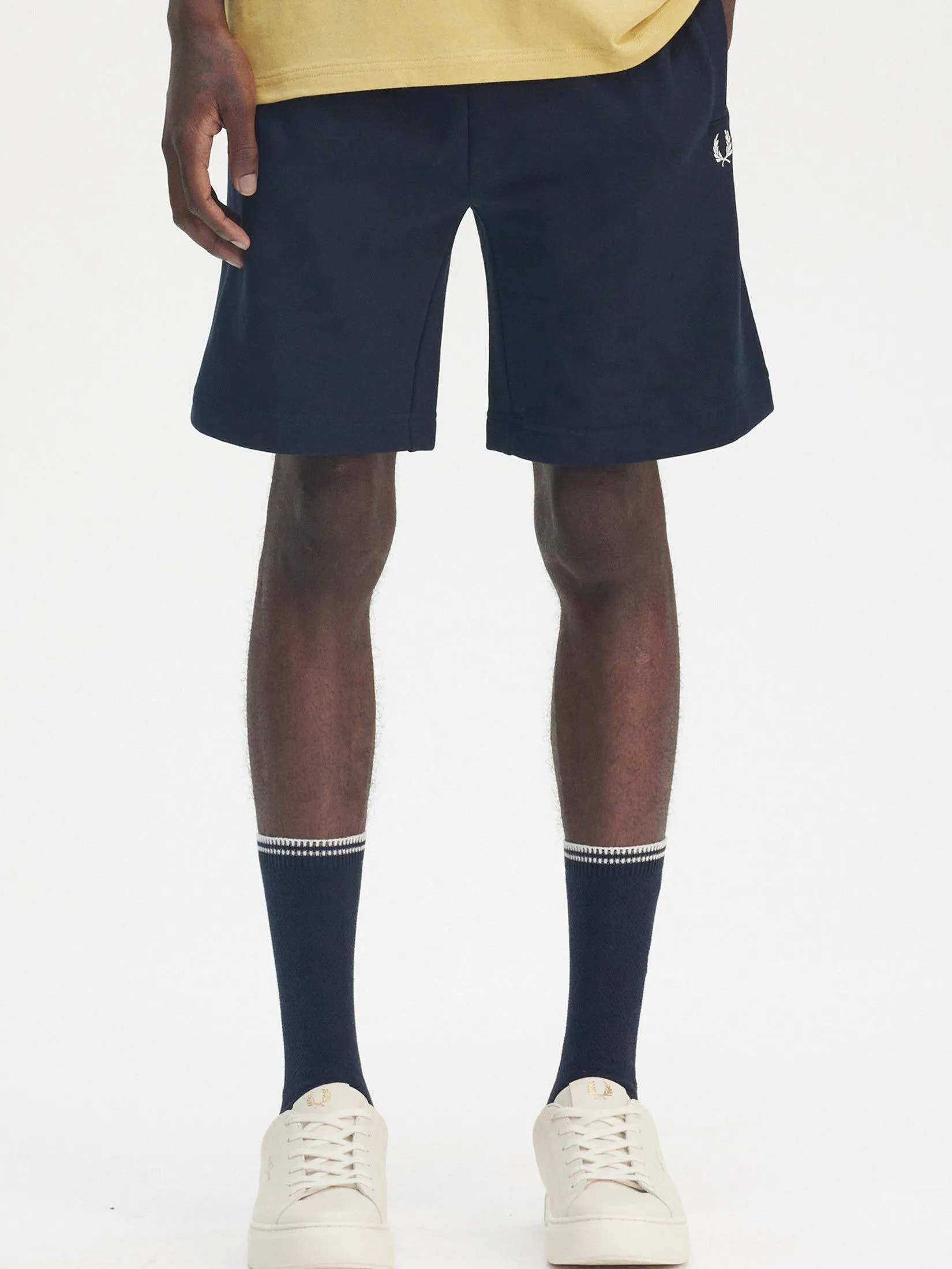 FRED PERRY Men CLASSIC SWEAT SHORT            Navy Blue