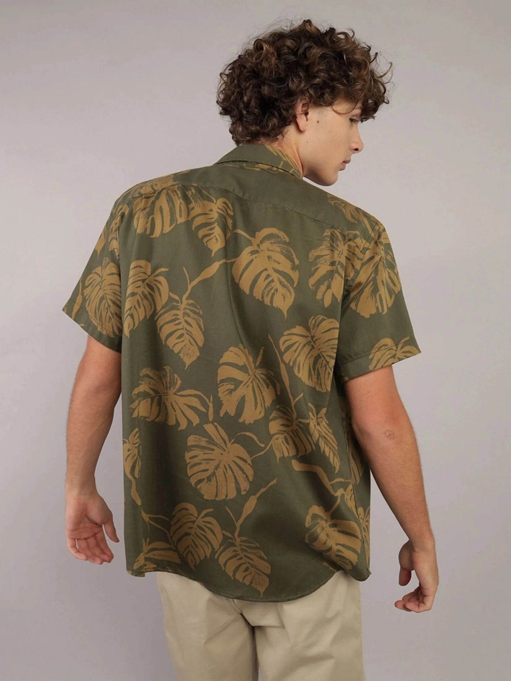 AMERICAN EAGLE MEN 2826 SS CF CSC CLEO TWILL SHIRT 341 FADED OLIVE