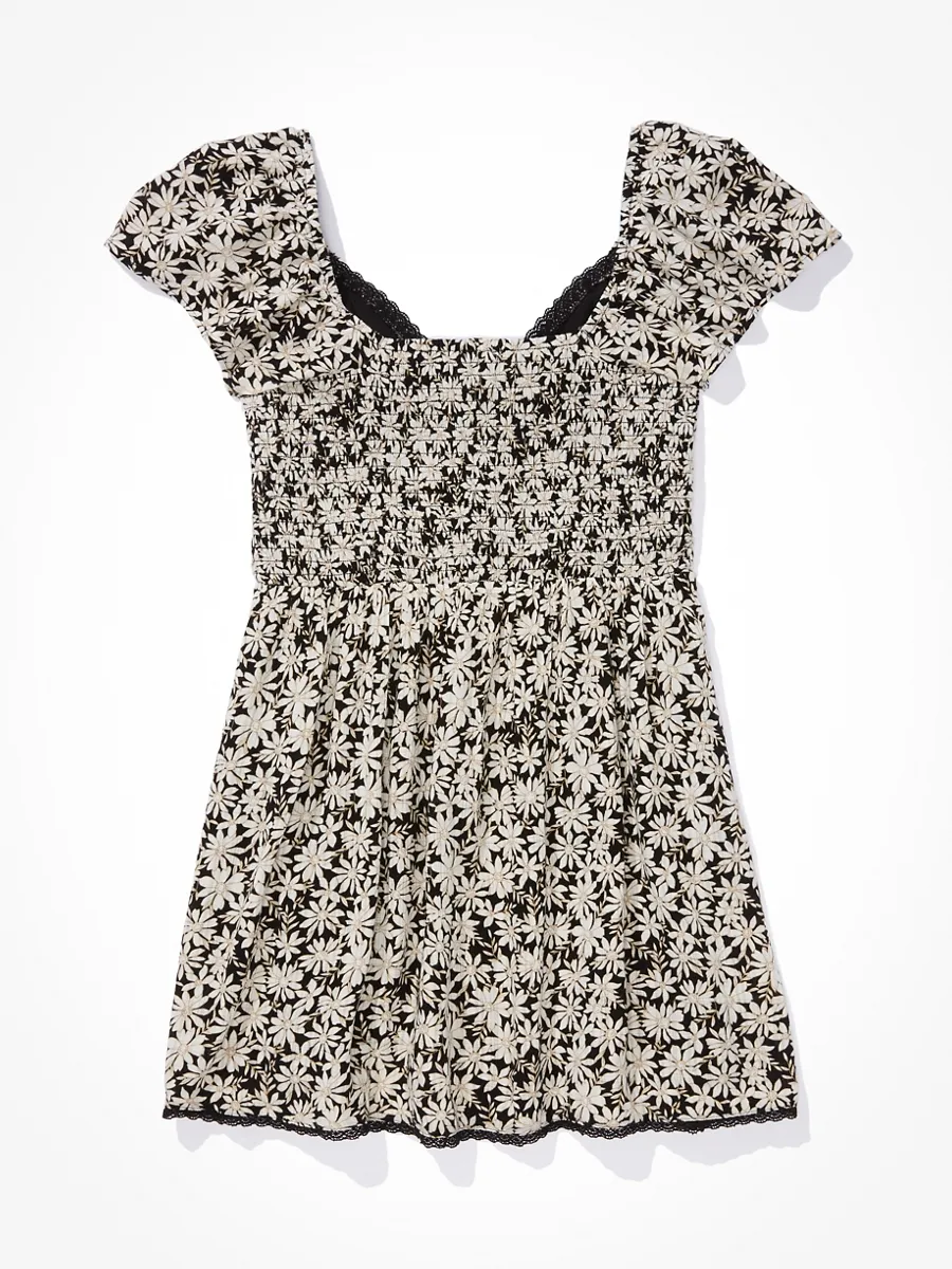 AMERICAN EAGLE WOMEN 7248 FLUTTER SLV DROP WAIST MINI 001 BLACK