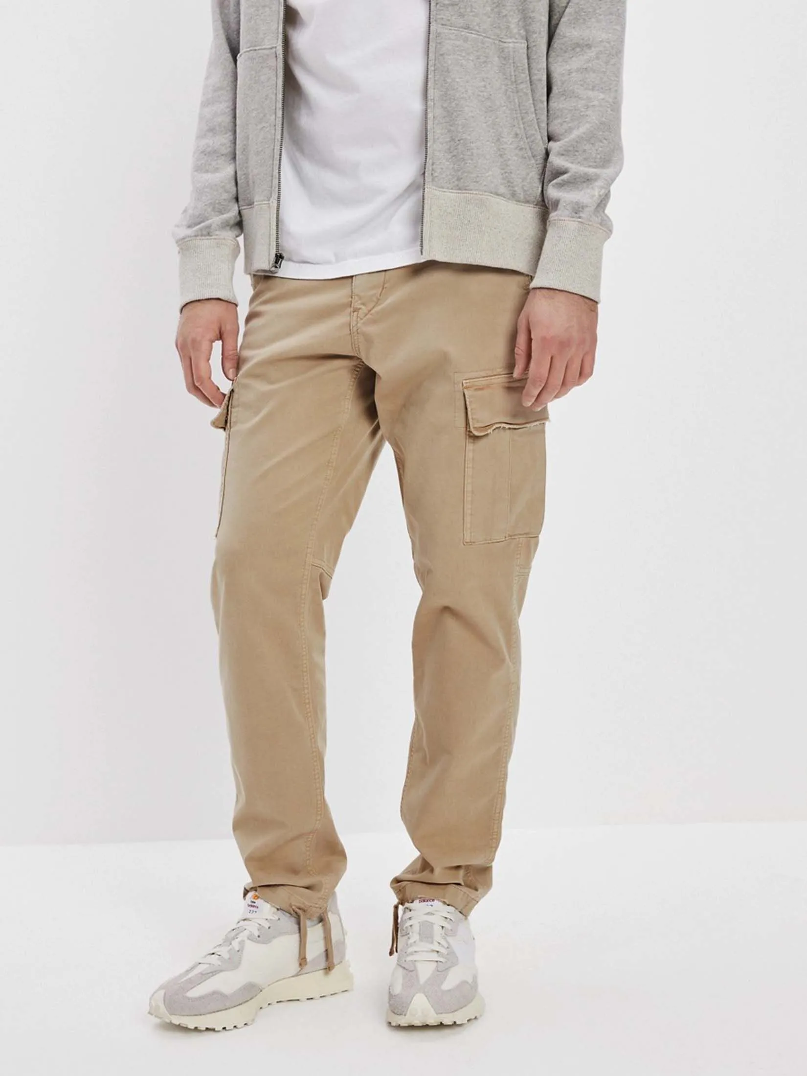 AMERICAN EAGLE MEN 4712 OG STRAIGHT LIVED IN CARGO 281 LIGHT KHAKI